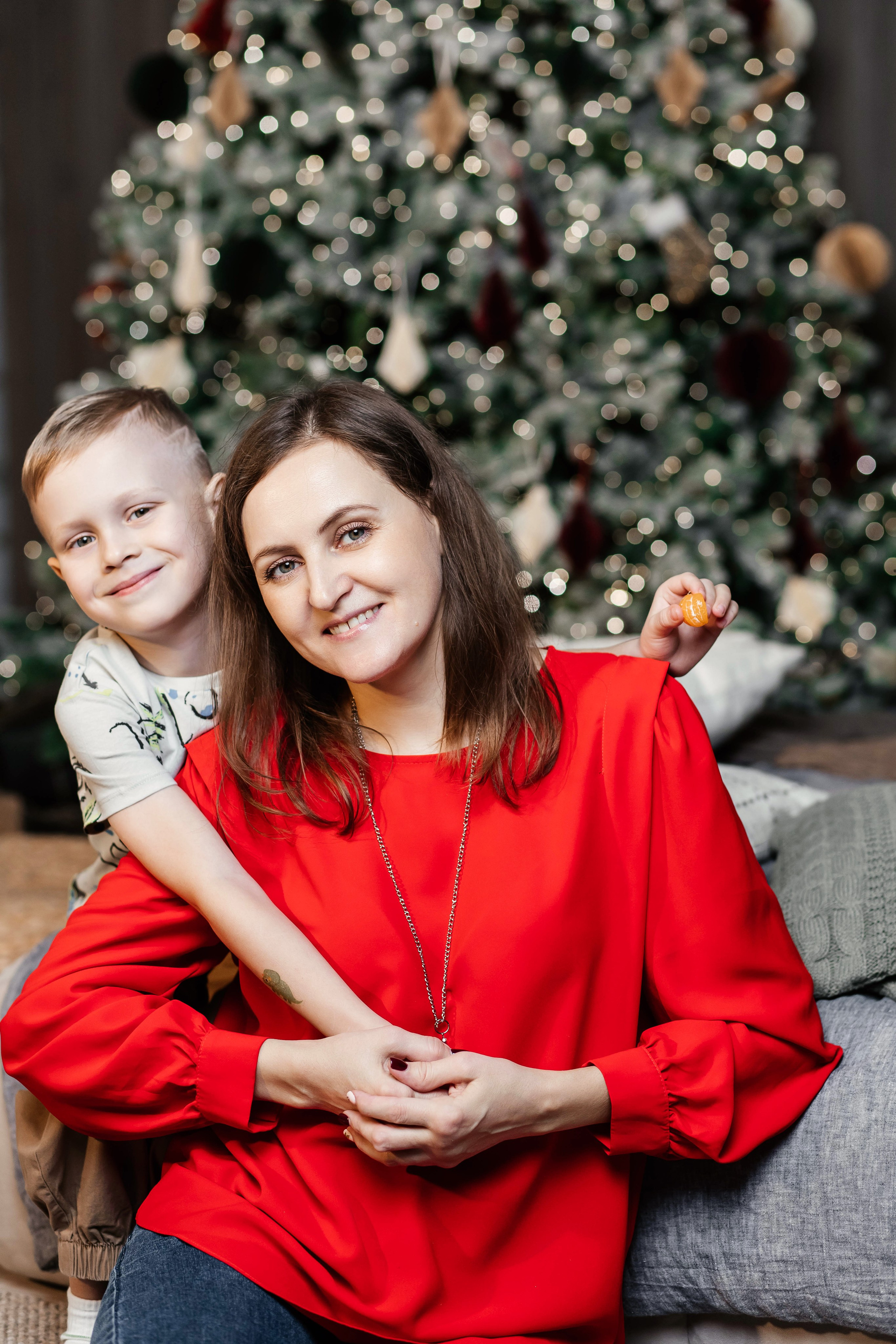 Семейная фотосессия Татьяна НГ 2026. Женский фотограф в Оренбурге Ирина Заводчикова