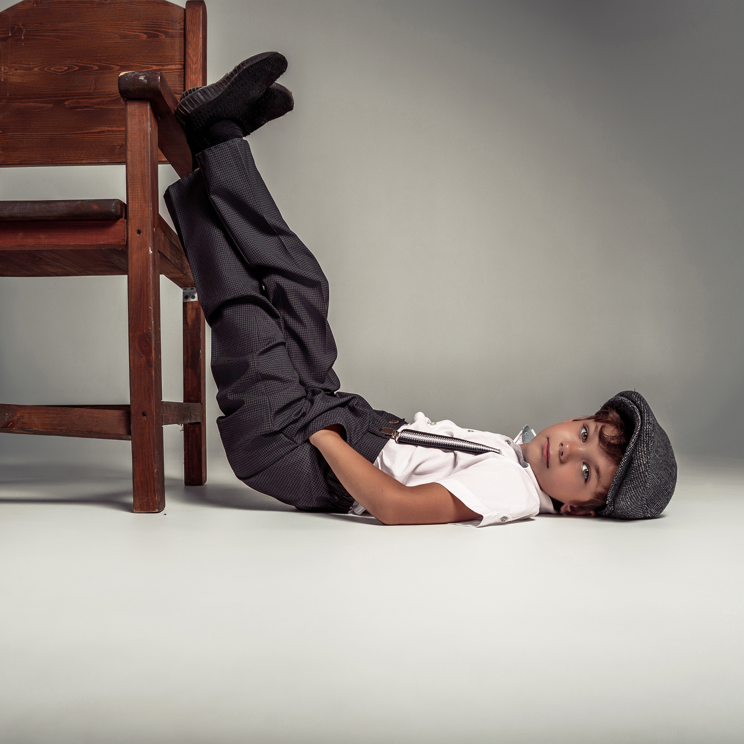 Фотосессия мальчика в студии. Детский студийный фотограф Сочи