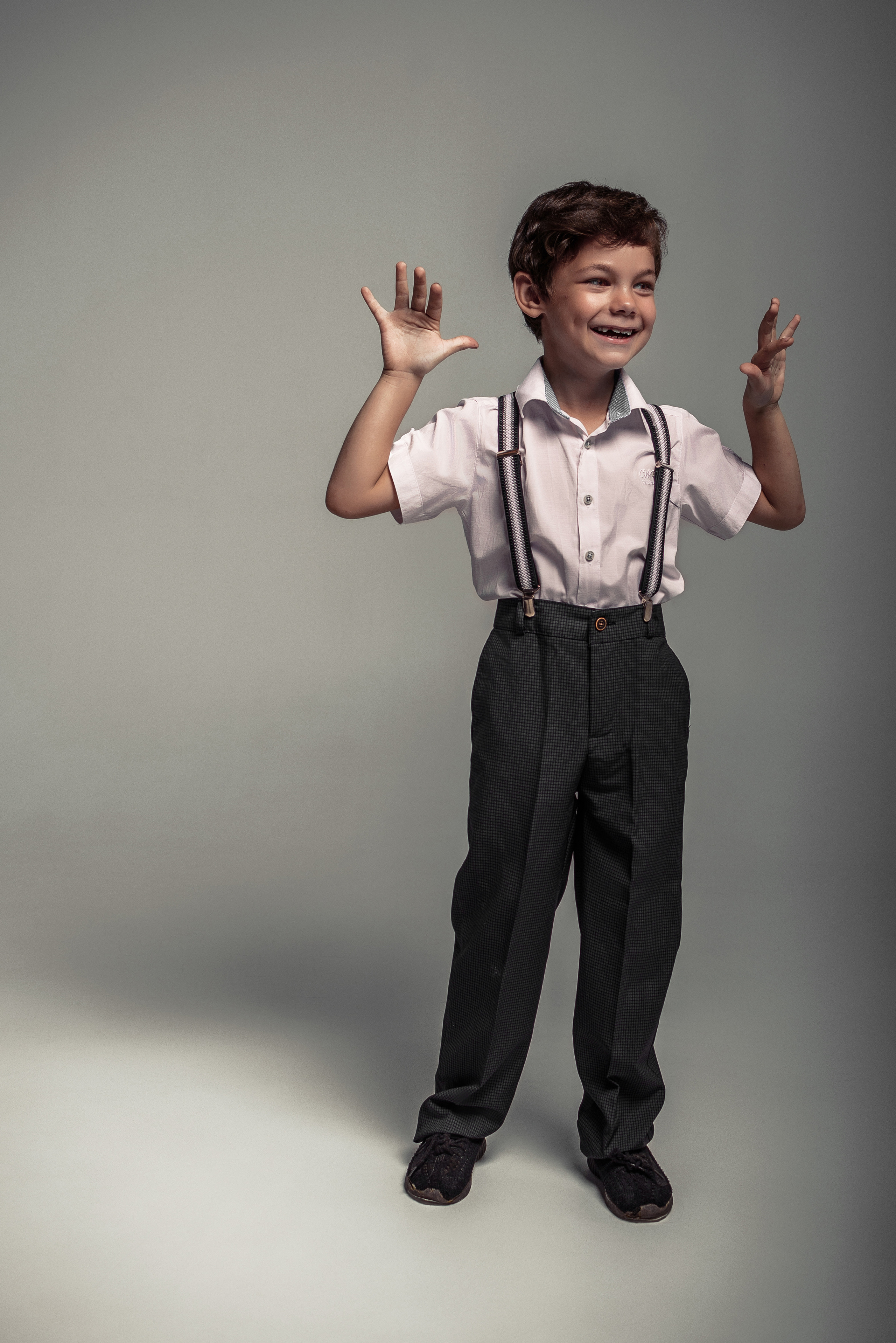 Фотосессия мальчика в студии. Детский студийный фотограф Сочи