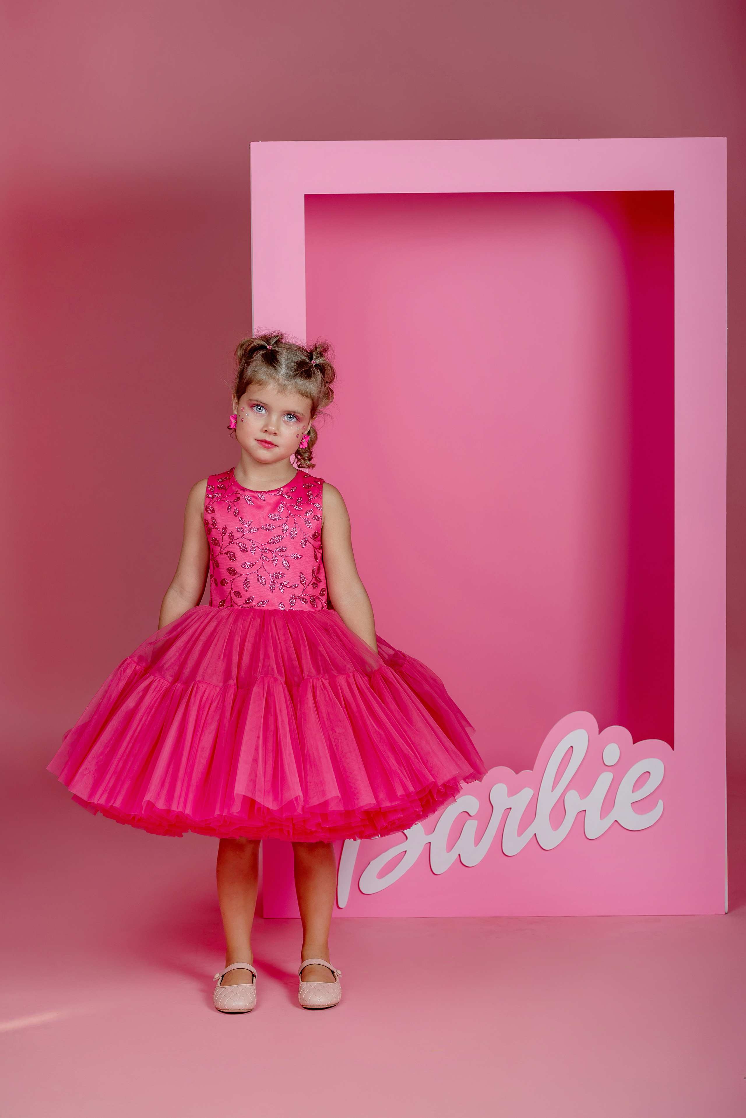 Фотосессия в стиле барби. Детский студийный фотограф Сочи