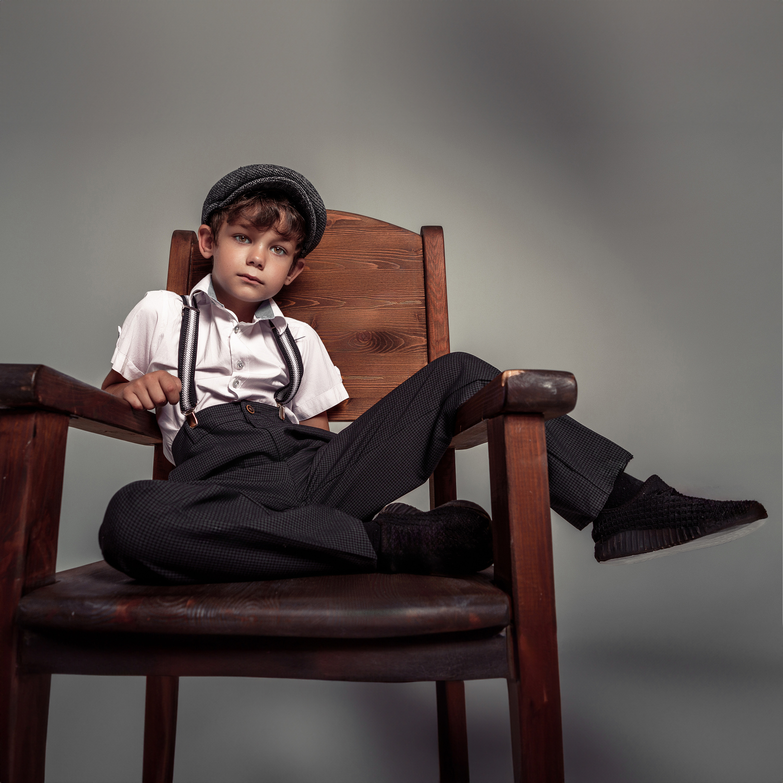 Фотосессия мальчика в студии. Детский студийный фотограф Сочи