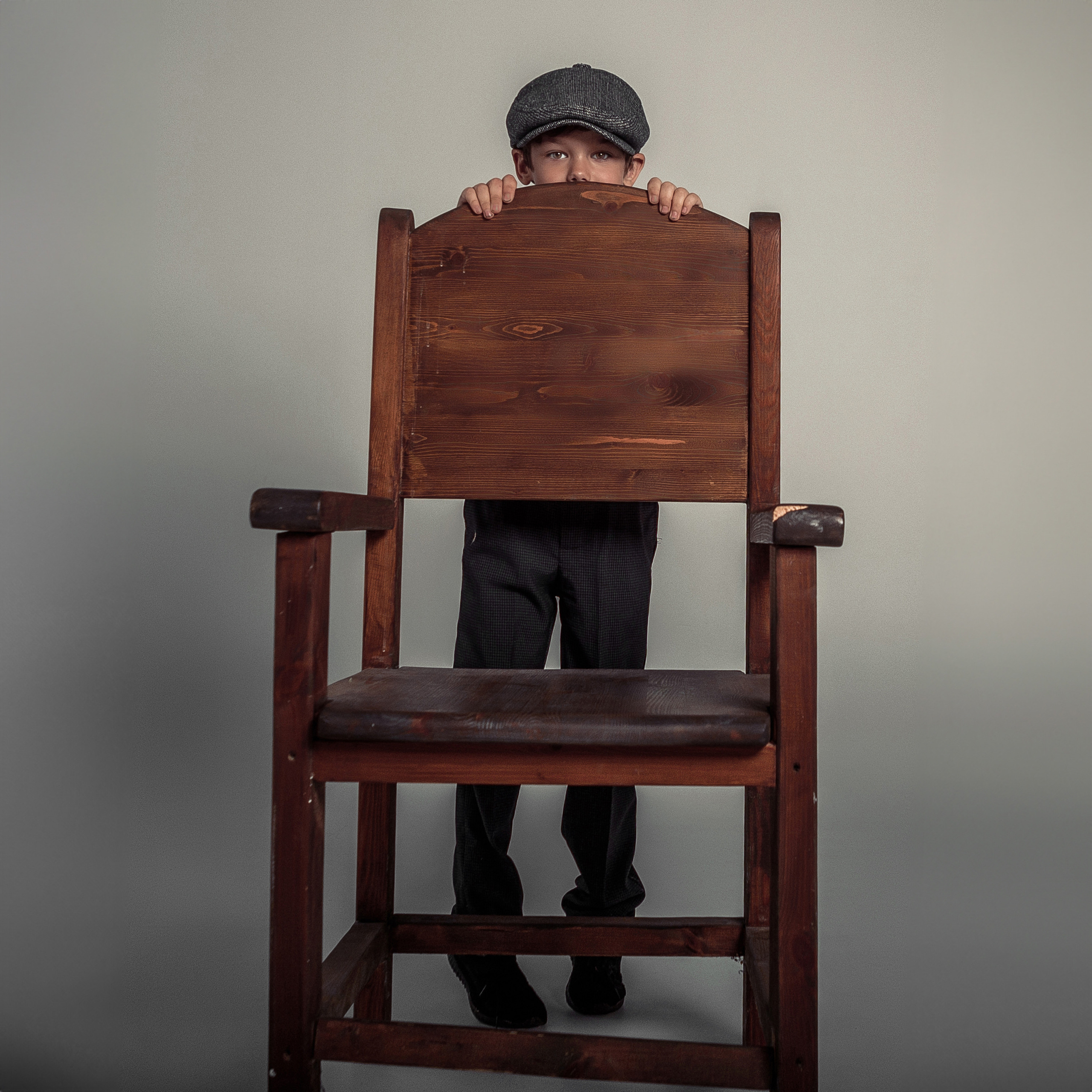 Фотосессия мальчика в студии. Детский студийный фотограф Сочи