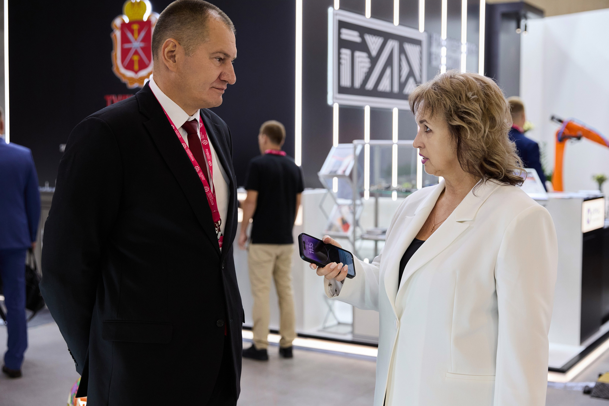 Выставка. Свадебная, репортажная фотосъемка и видеосъемка в Минске. Илья и Юлия Ширмановы. Фотограф | Видеограф | Минск