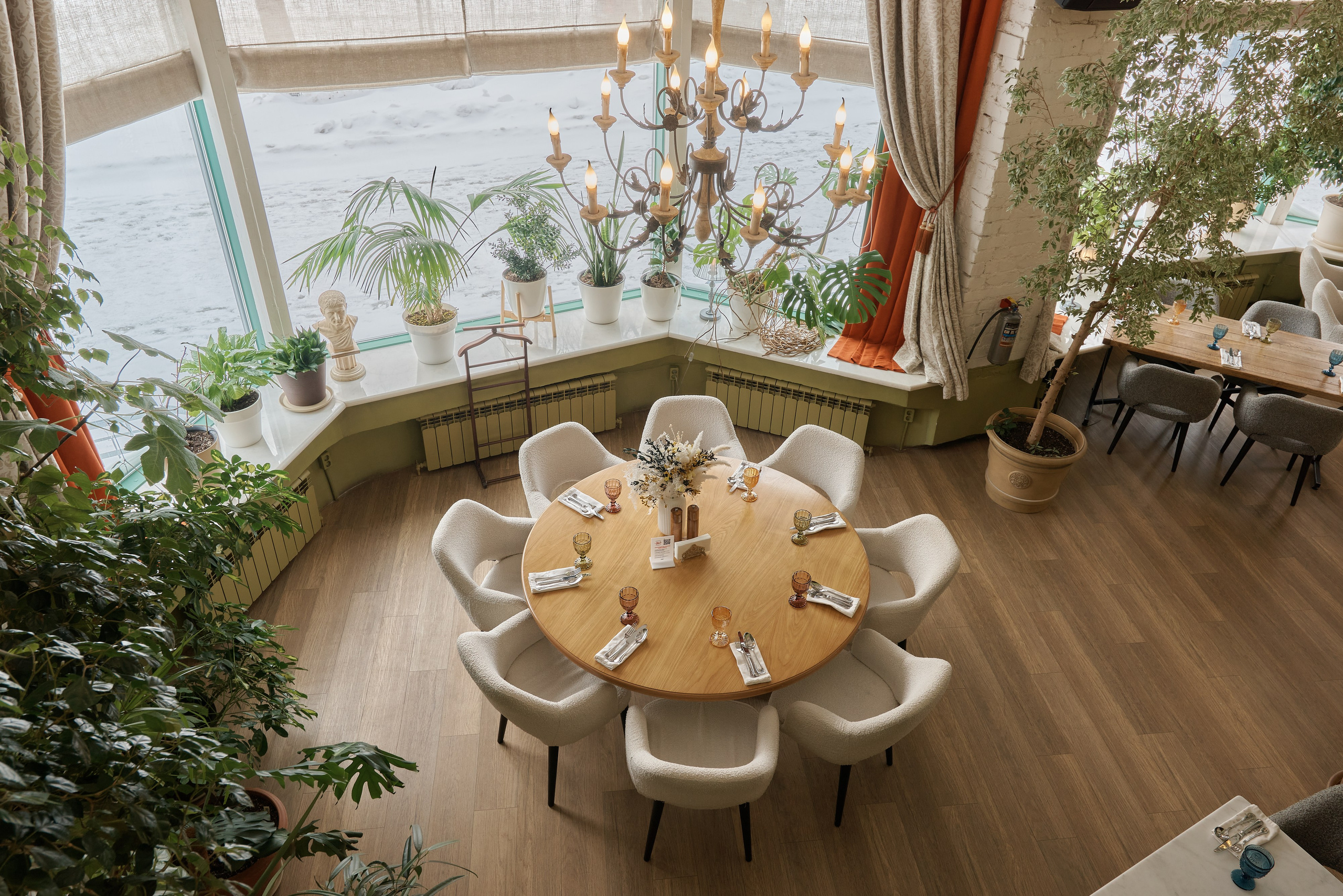 Si! (Екатеринбург). Абросимов Лев интерьерный и архитектурный фотограф