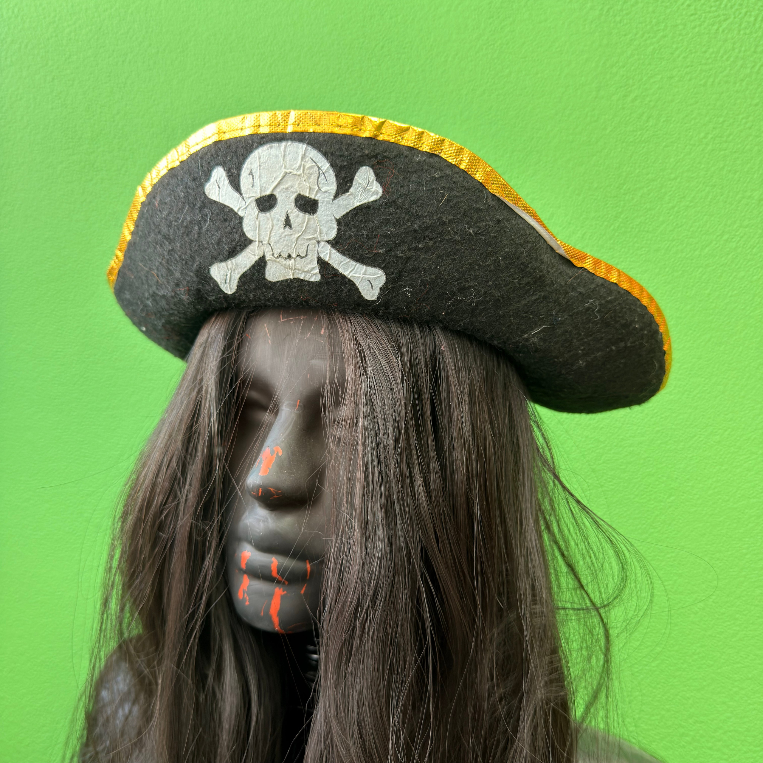 Головные уборы в аренду. Аренда костюмов, платьев и реквизита для фотосессий на Камчатке