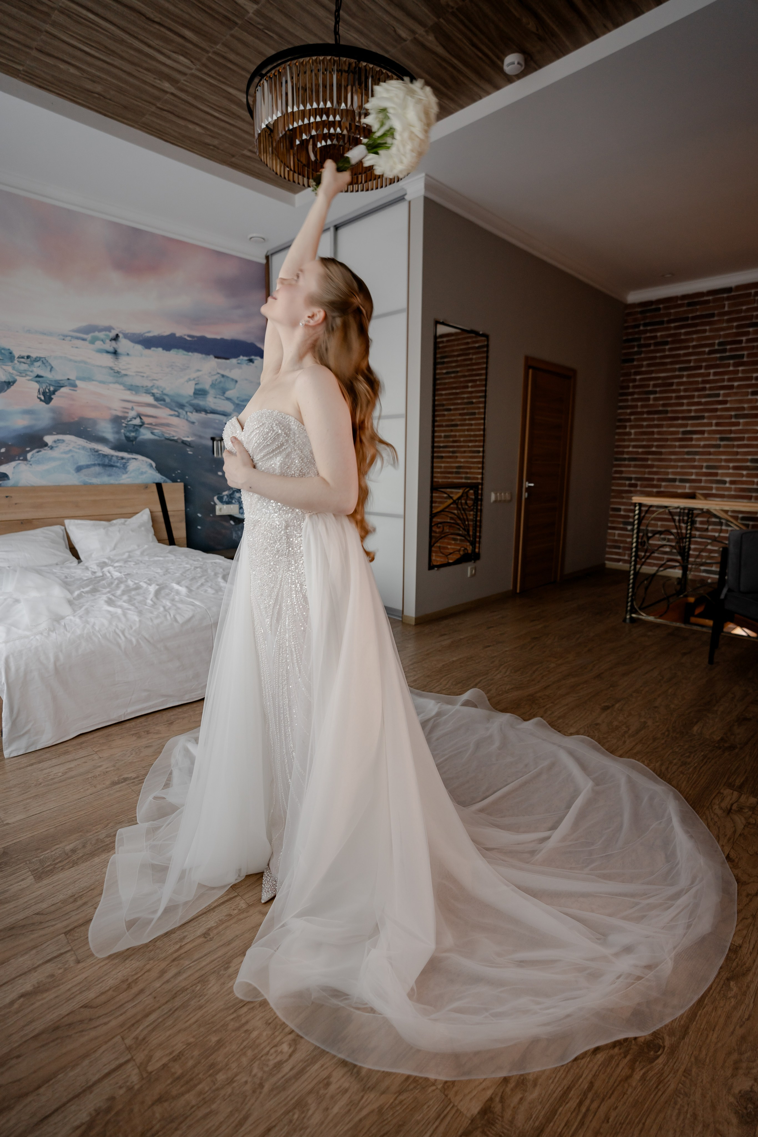 СВАДЕБНАЯ СЬЕМКА СБОРОВ В ОТЕЛЕ И ВЫЕЗД НА ЦЕРЕМОНИЮ (СНЯТО В СИБИРЕ В НИЖНЕВАРТОВСКЕ). Профессиональный фотограф, Санкт-Петербург — Виктория Богомолова