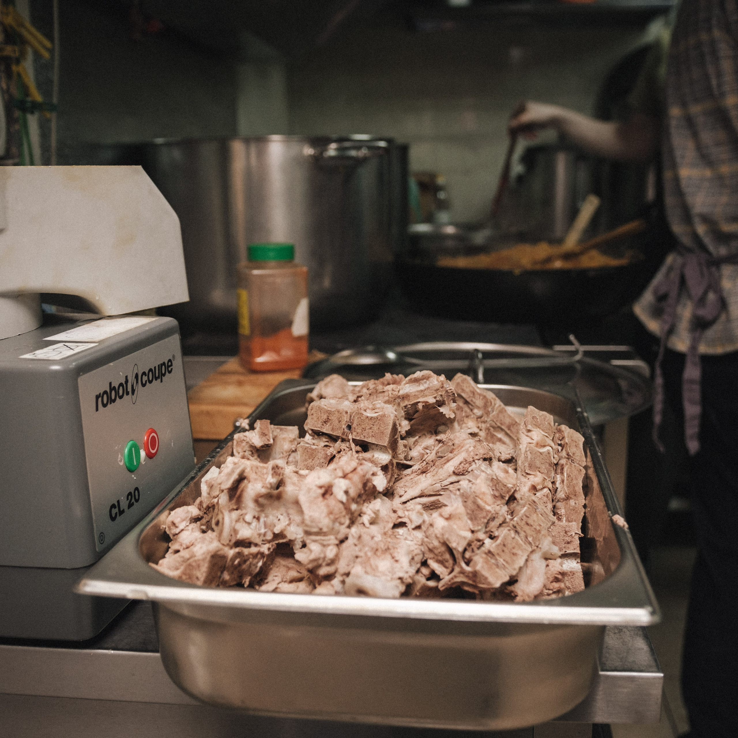 Снова готовка для кормления бездомных. Фотограф в Москве Максим Скоробогатов
