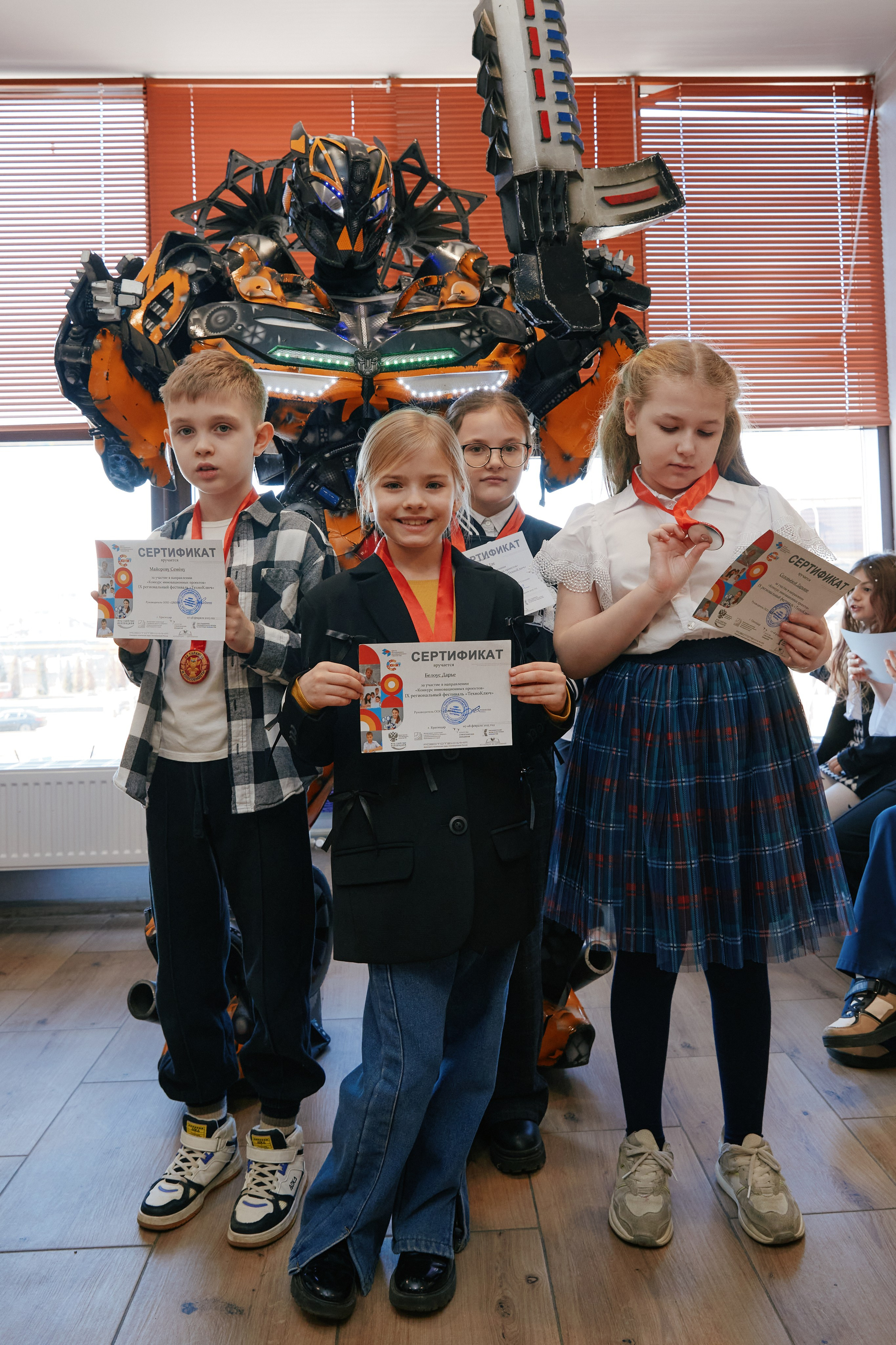 Фестиваль в школе Юнит 08.02. Свадебный репортажный фотограф краснодар максим дремов дрёмов фотосессия студия цена