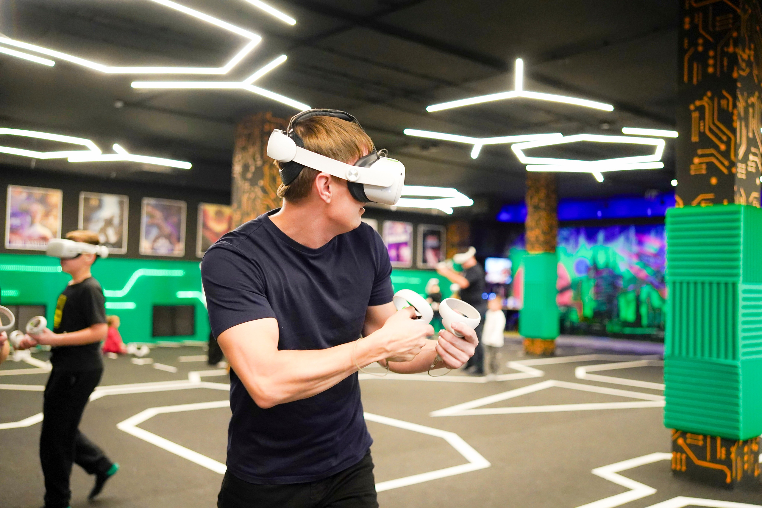 VR (November-December 2024). Felixtones