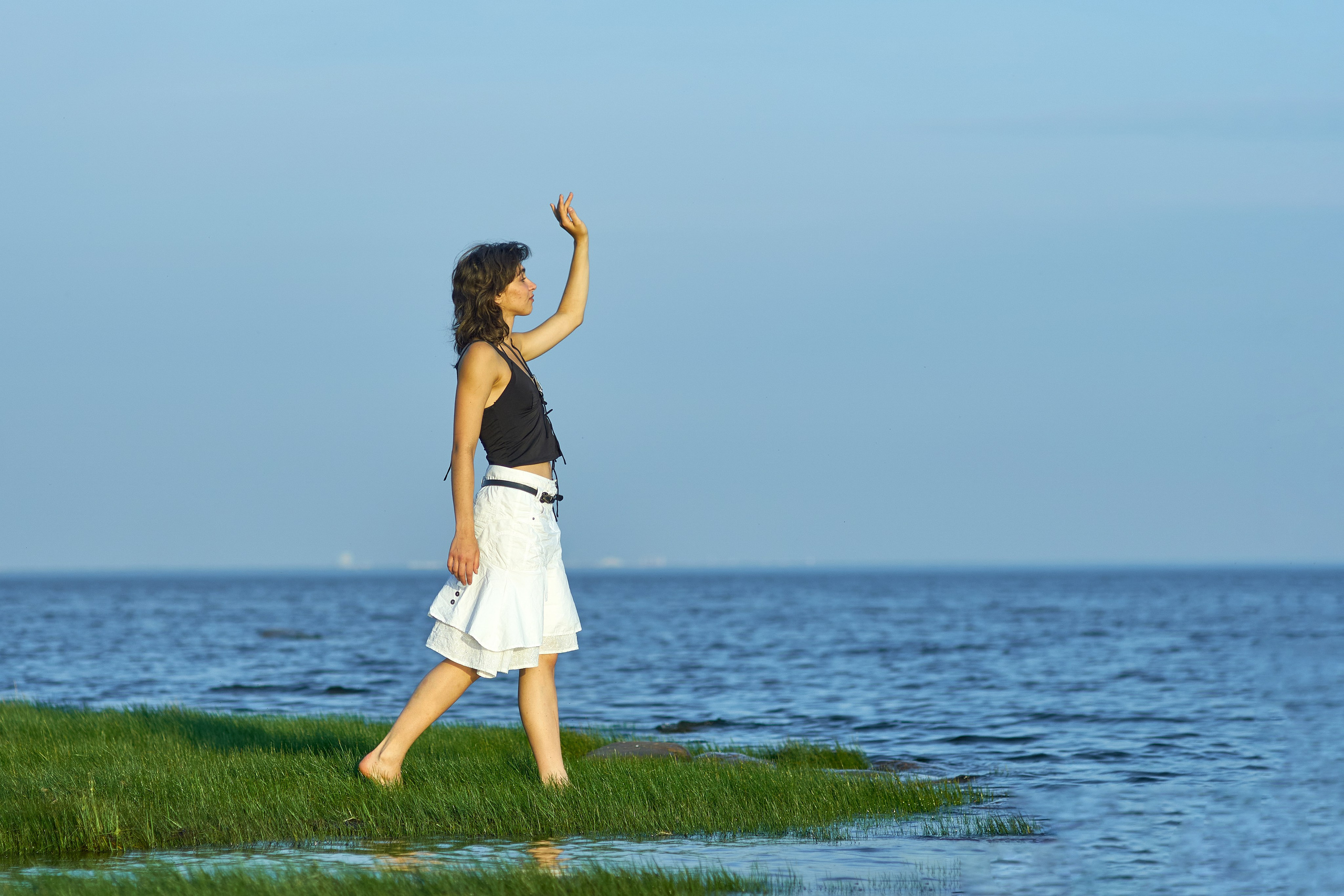 Девушка и море. Фотограф Владимир Артамонов