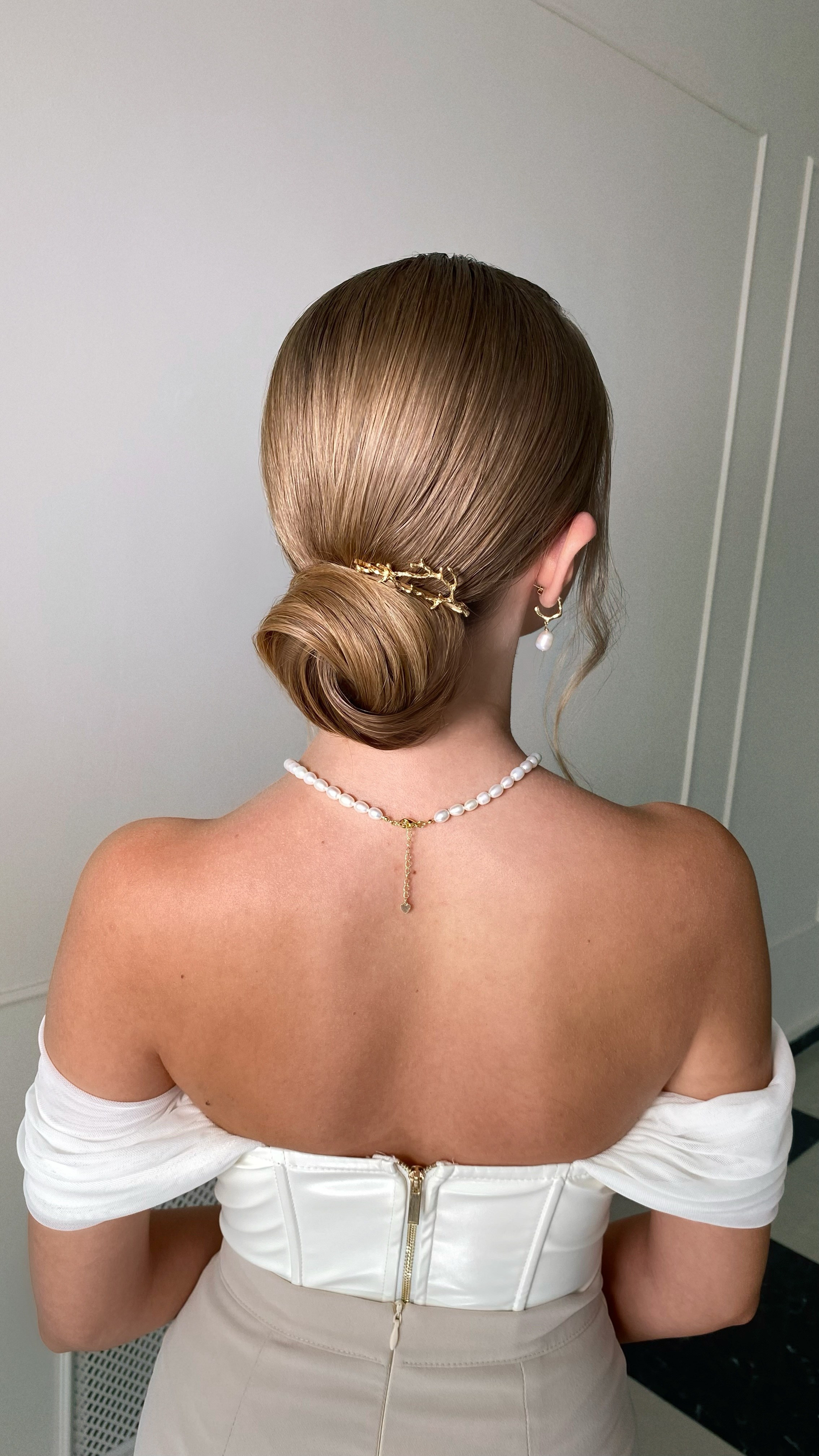 Собранные прически. Свадебный стилист по прическам и макияжу в Ростове-на-Дону Даниэла Дар