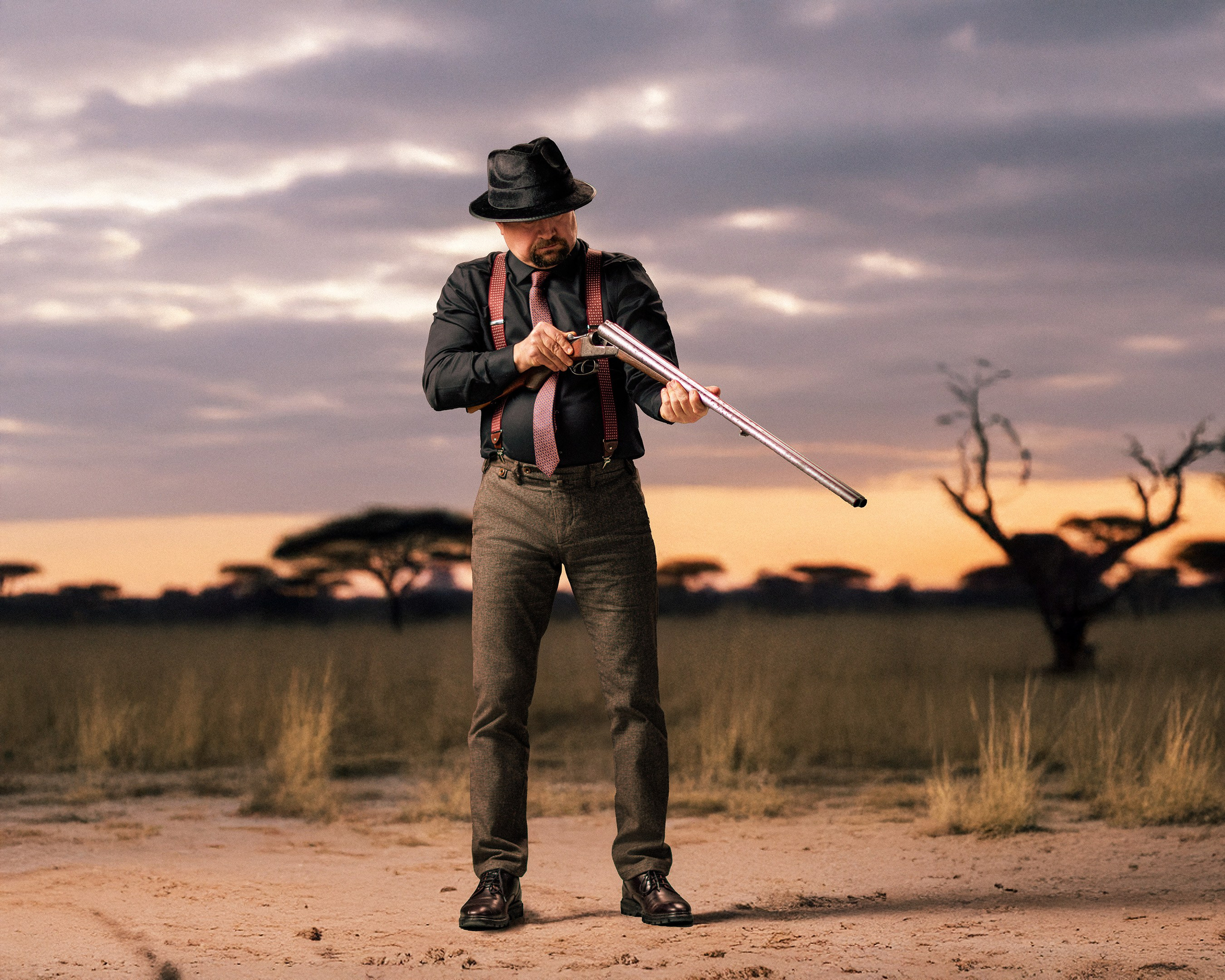 Мужской портрет. Студийная съёмка с последующим генеративным заполнением. Фотосессия в Efimov Studio. Портретный фотограф во Владивостоке Сергей Ефимов. #СергейЕфимовФото