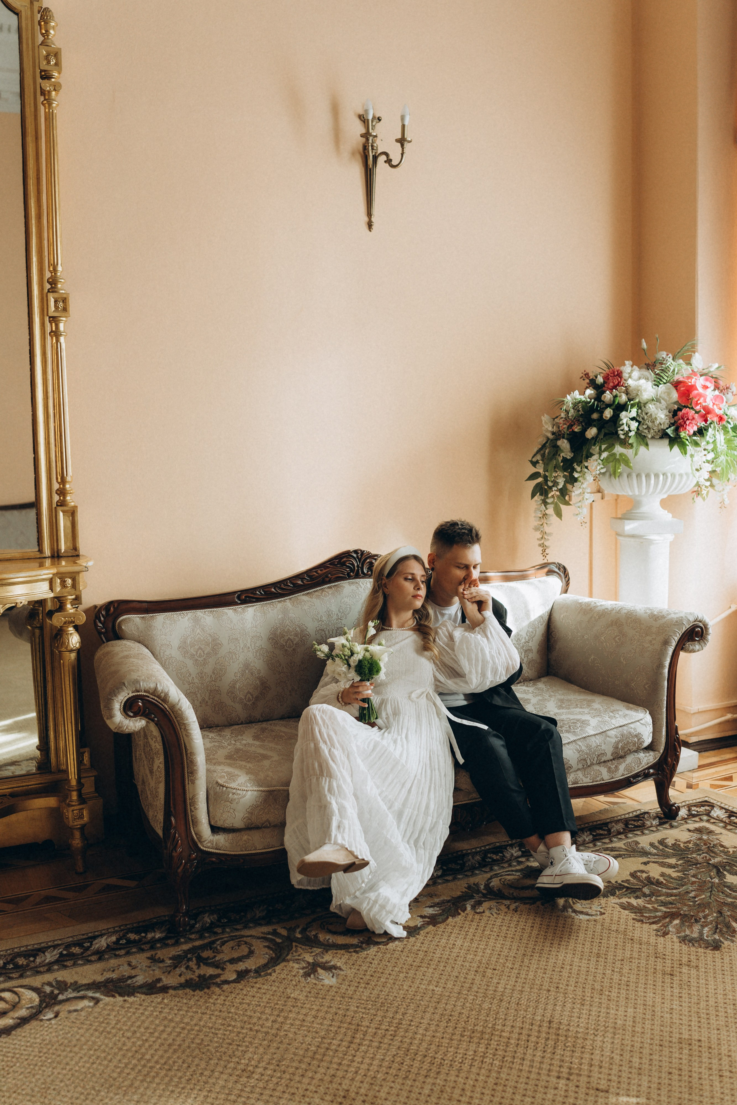Любовь во 2-м Дворце Бракосочетания. Фотограф в Санкт-Петербурге — Лучина Екатерина