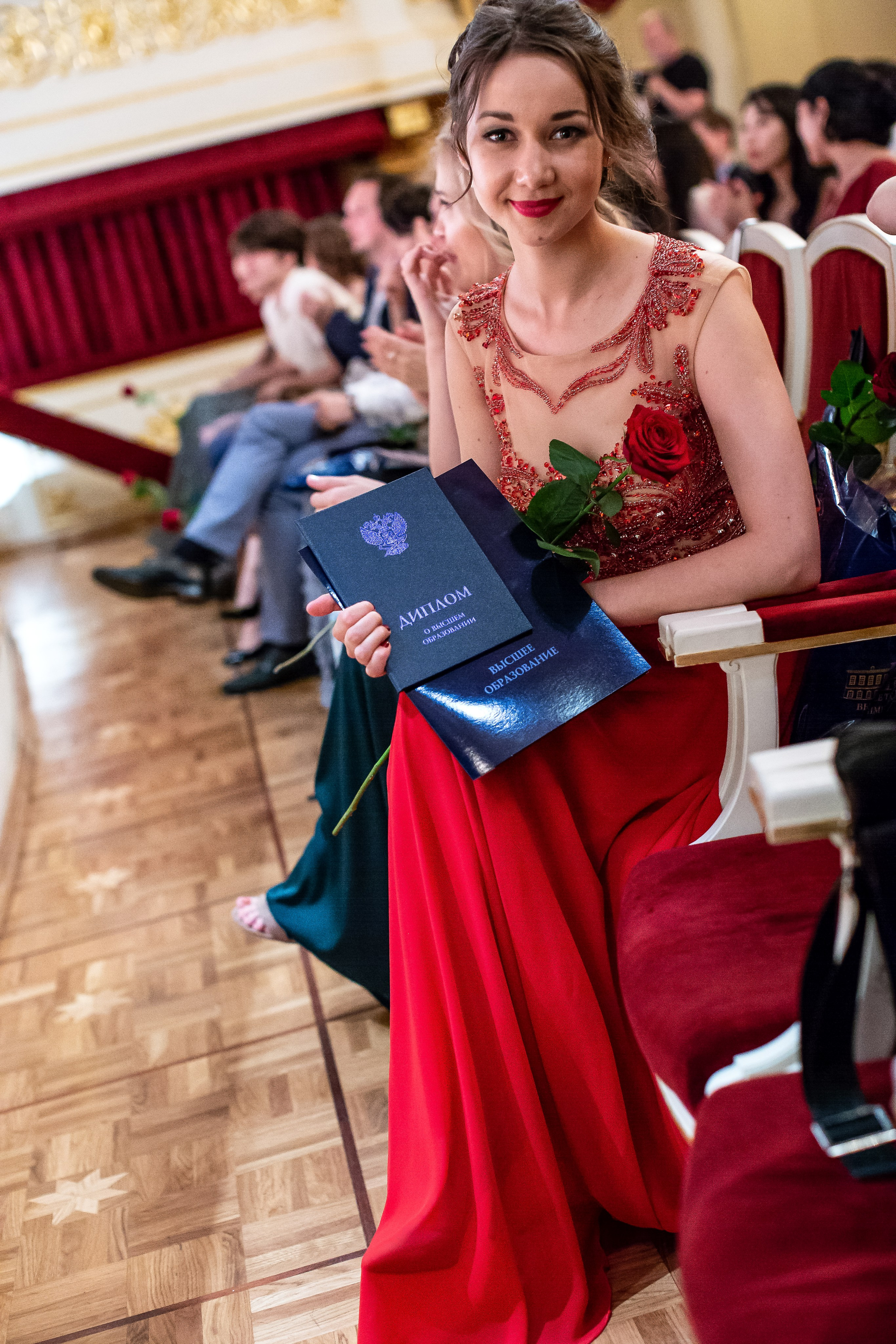 Репортаж -Выпускной. Портретный Студийный и уличный фотограф Москва. Индивидуальные, Семейные, Беременность, Будуар, Каталог, контент съемки для блога и бизнеса