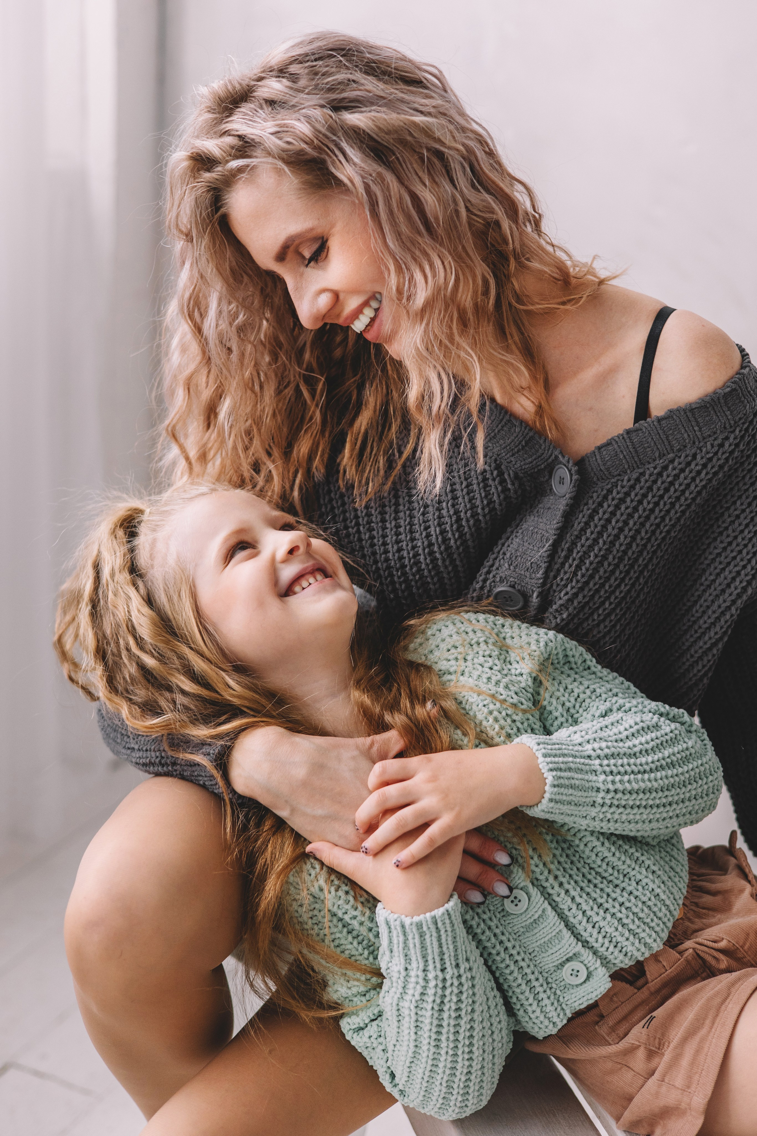 Настя и дети