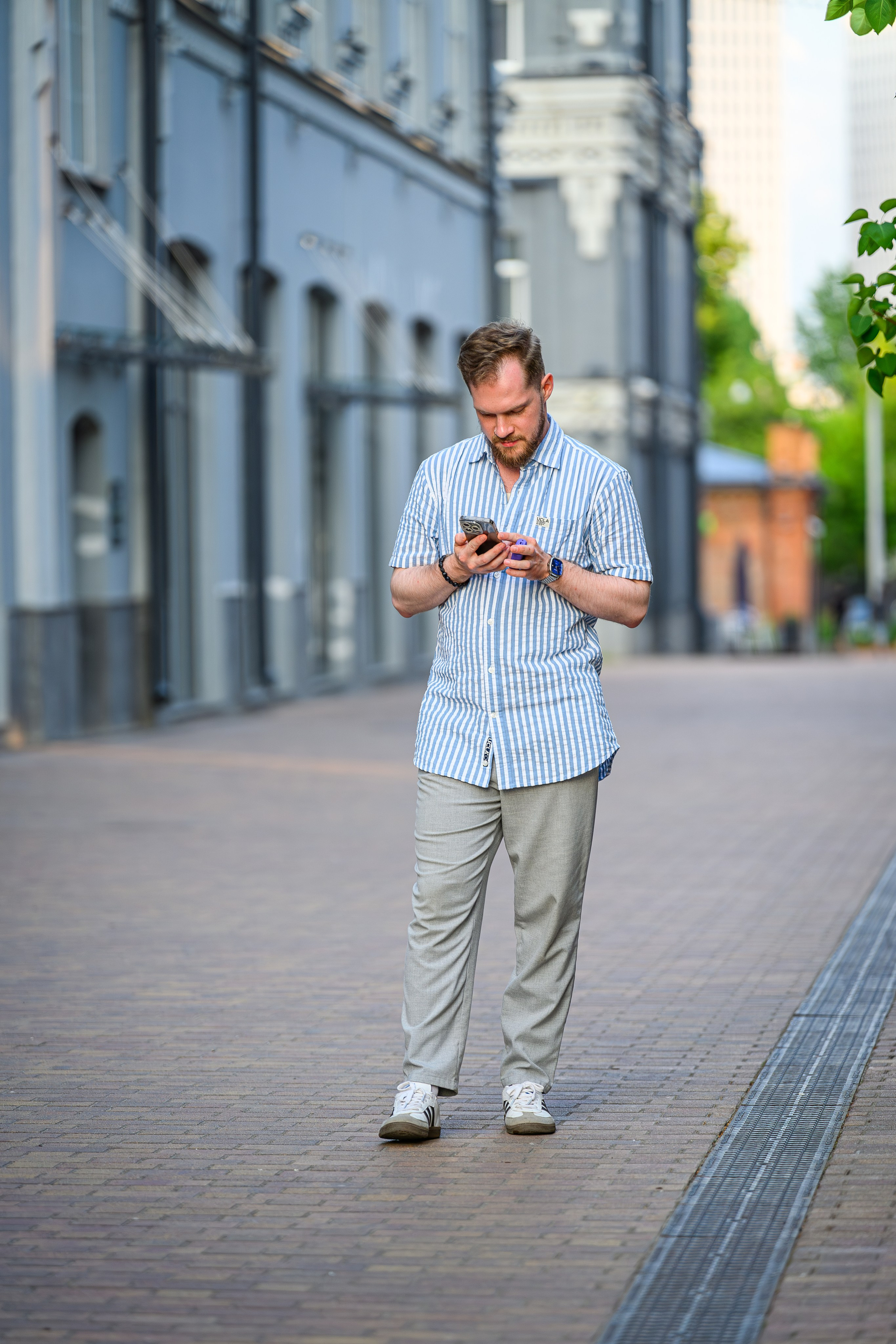 Фотограф - прогулочная фотосессия. г.Москва от 7000р./час. Интерьерный & Репортажный фотограф Озеров Денис, г. Москва