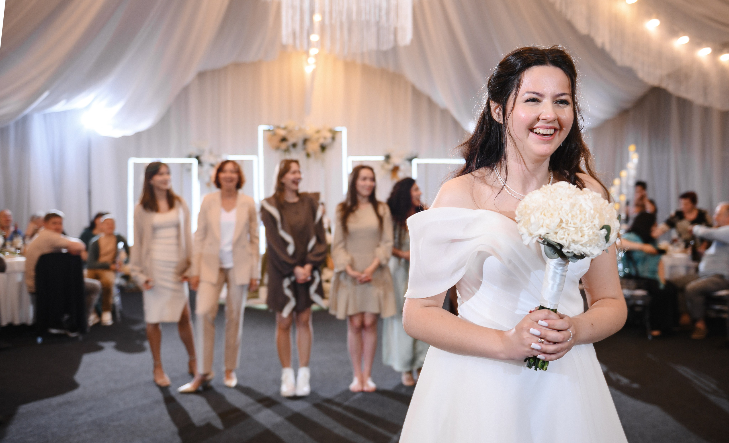 Красивый дождливый день. Фотограф в Туле|Москве. Контент-съёмка, женские портреты, репортажные и съёмки для брендов