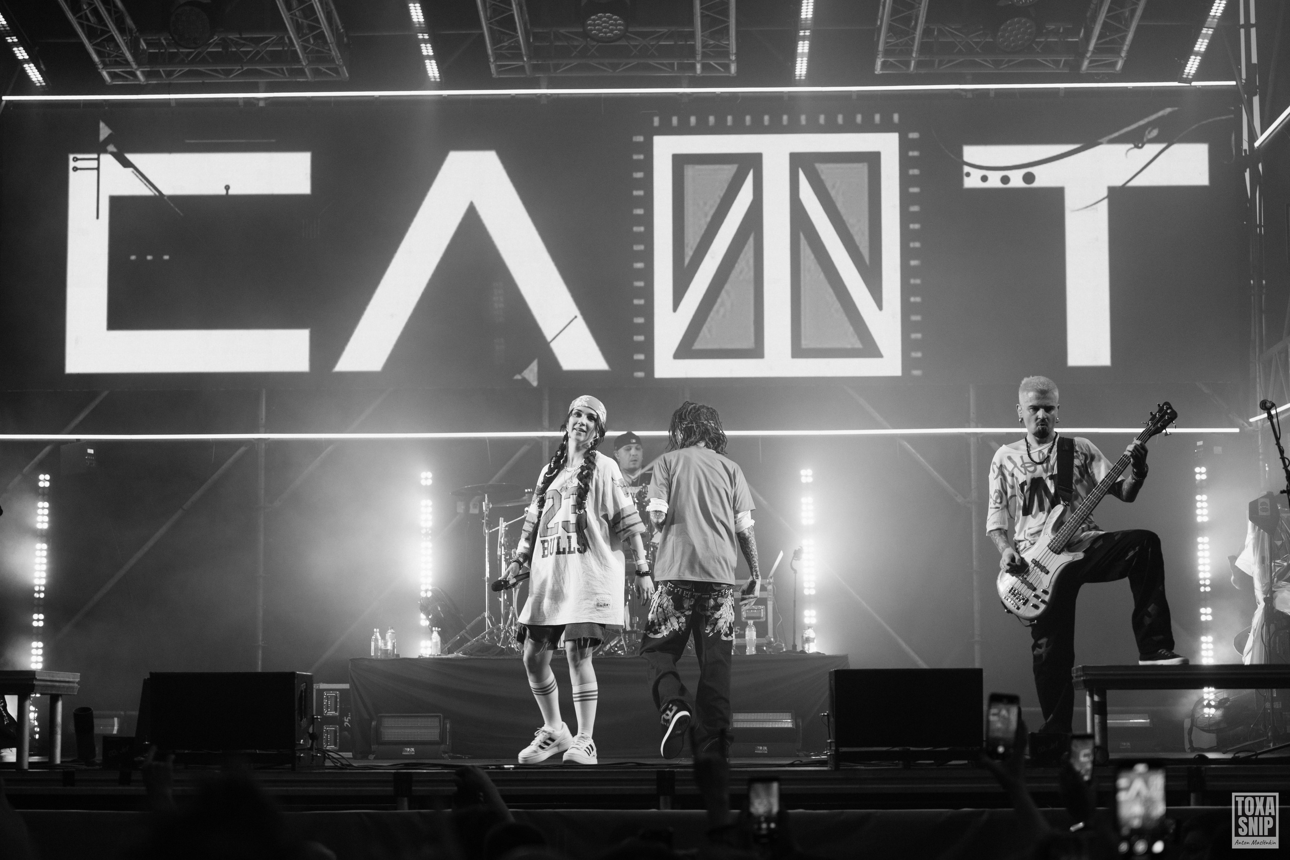 Концерт группы СЛОТ / ОЛДСКУЛЫ СВЕЛО в Москве. Toxasnip Photo | Anton Maslenkin