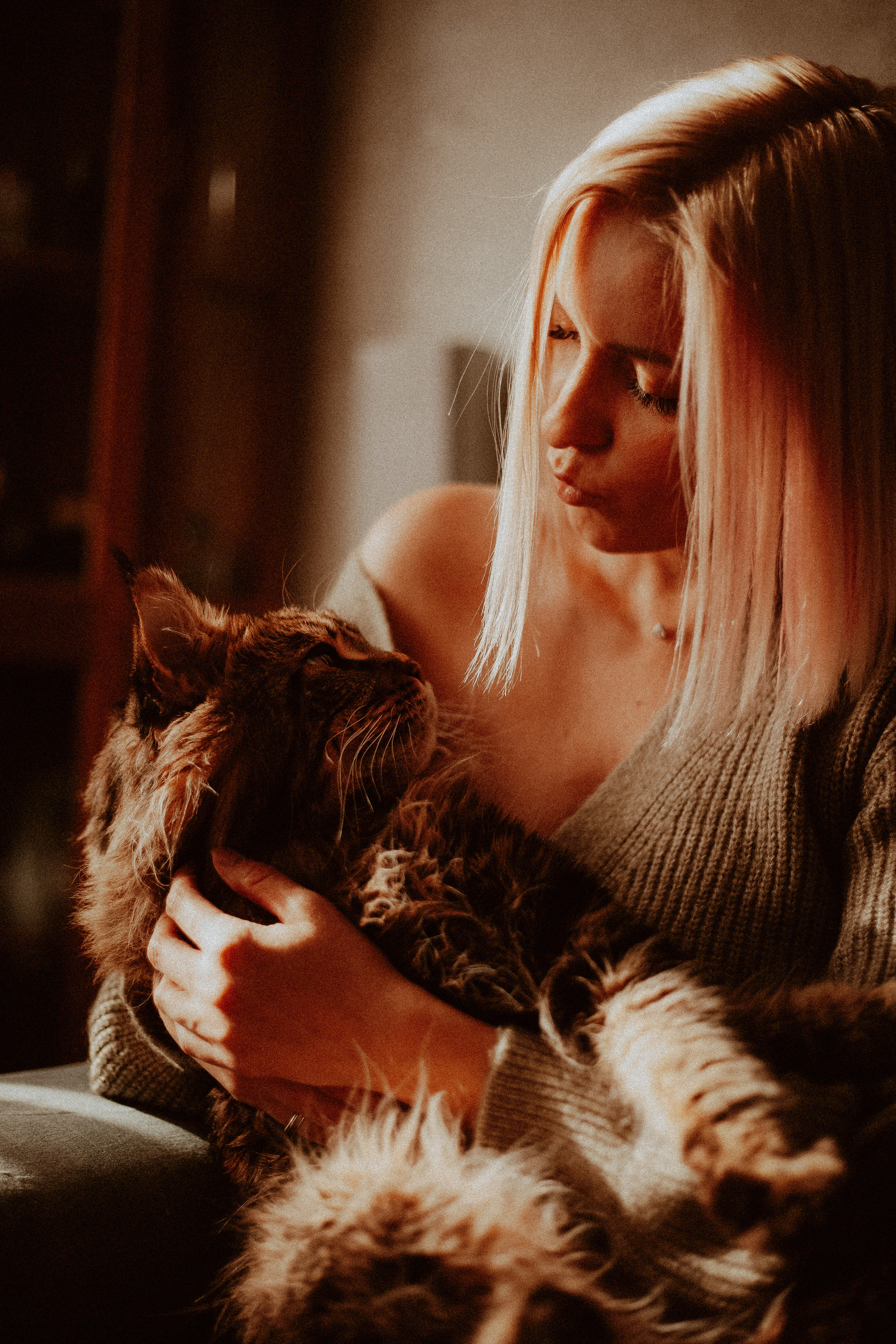 Маргарита, духи и кот. Главная