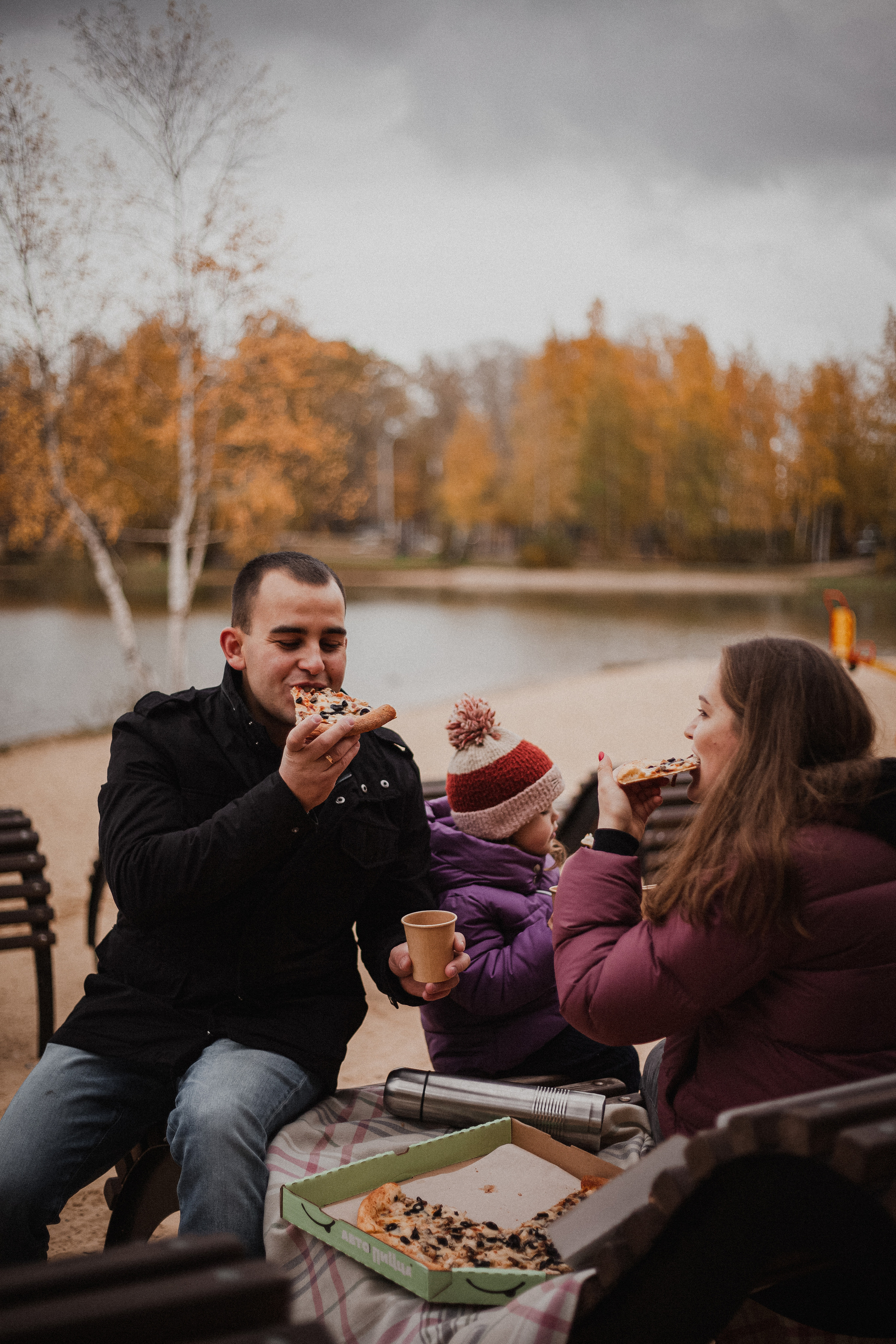 Дмитрий, Вероника и Машенька. Главная