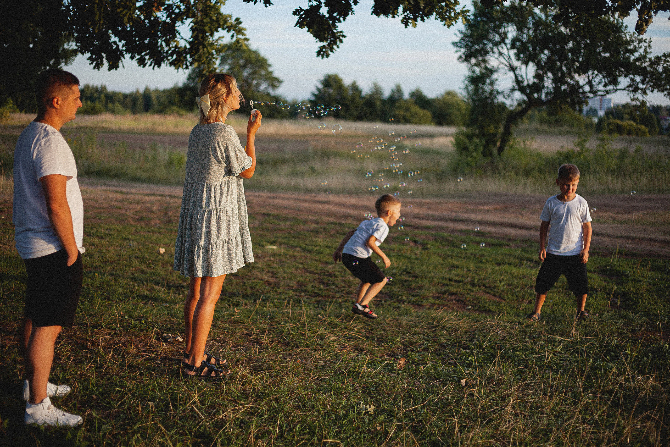 Семья Силяковых на природе, ДР мальчишек. Главная