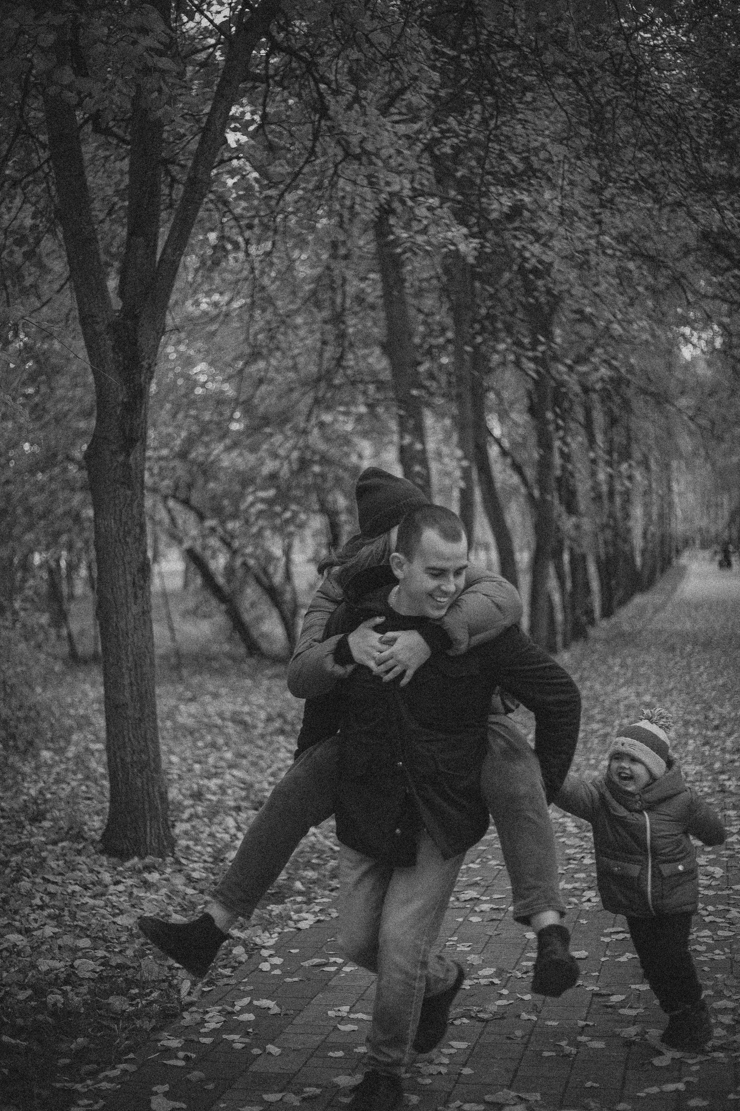 Дмитрий, Вероника и Машенька. Главная