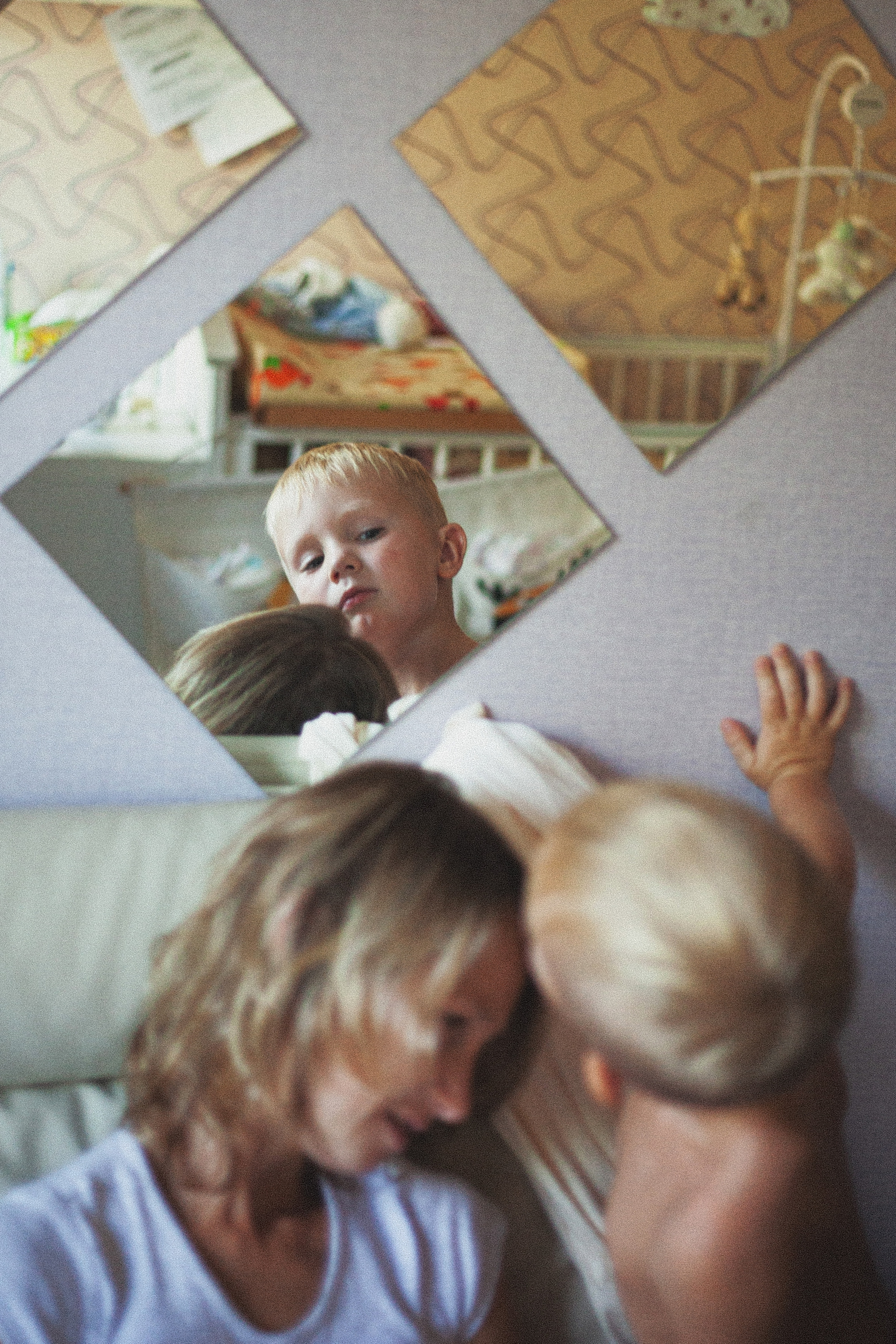 Ксения, Максим и Олеся. Главная