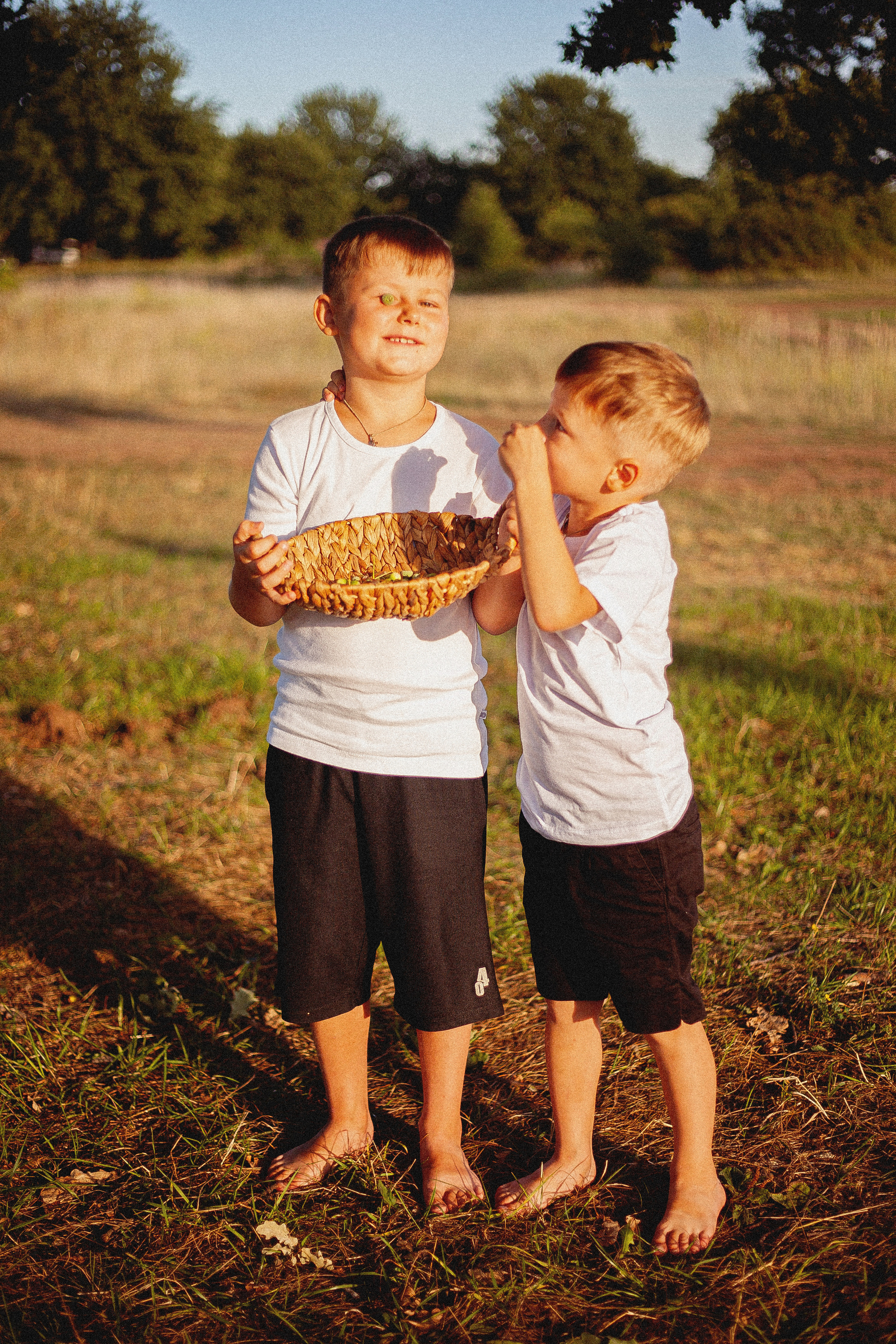 Семья Силяковых на природе, ДР мальчишек. Главная