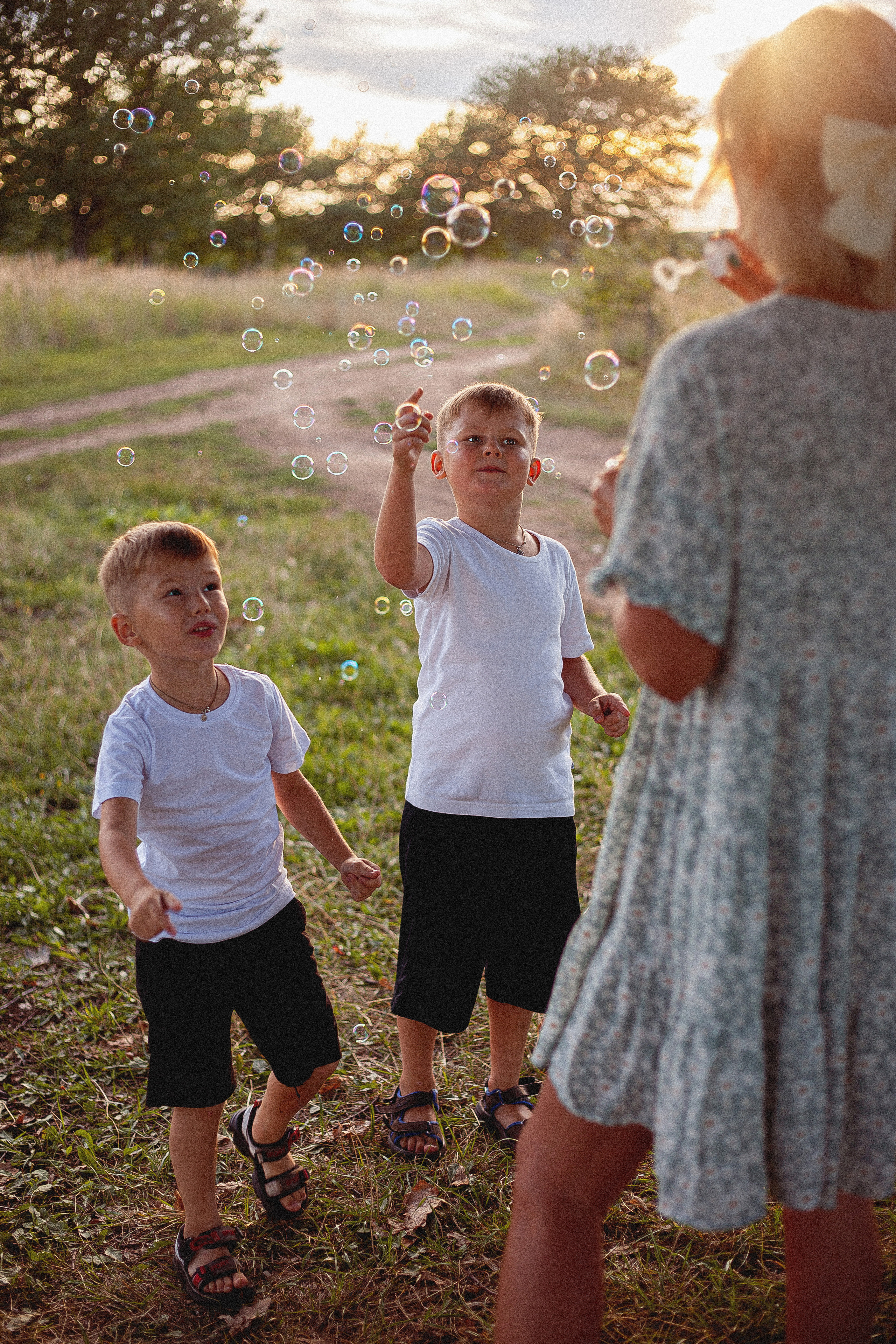Семья Силяковых на природе, ДР мальчишек. Главная