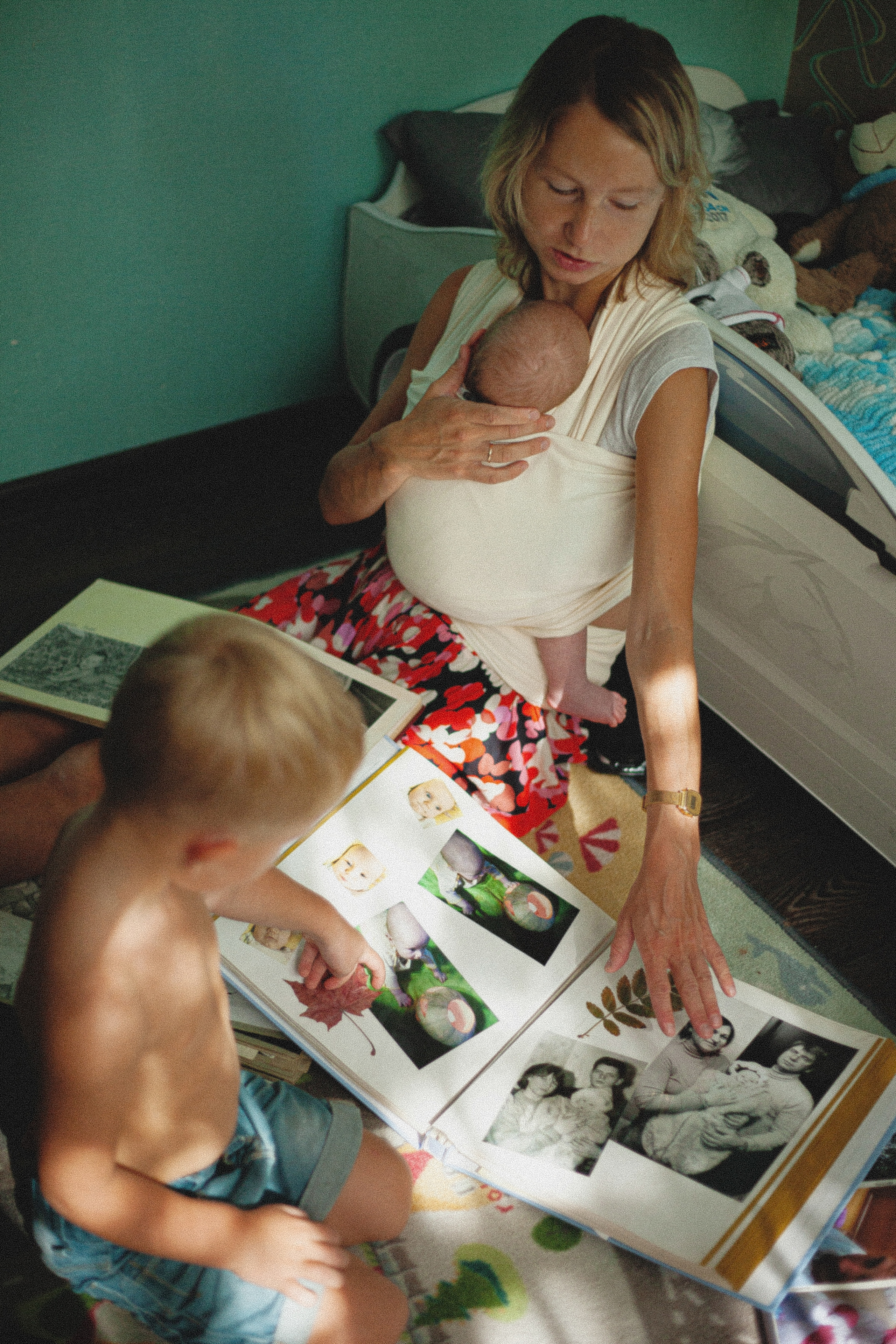 Ксения, Максим и Олеся. Главная