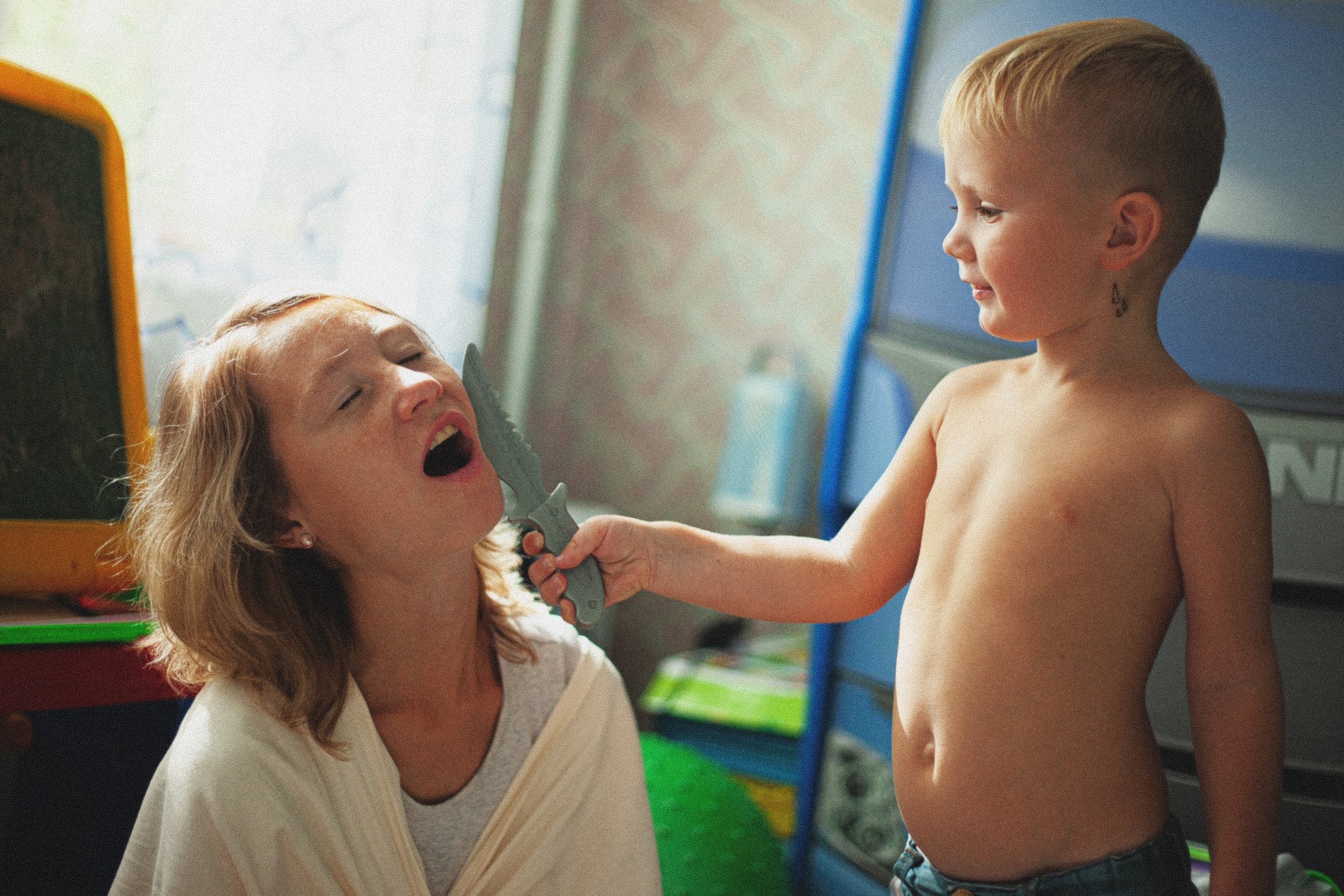 Ксения, Максим и Олеся. Главная