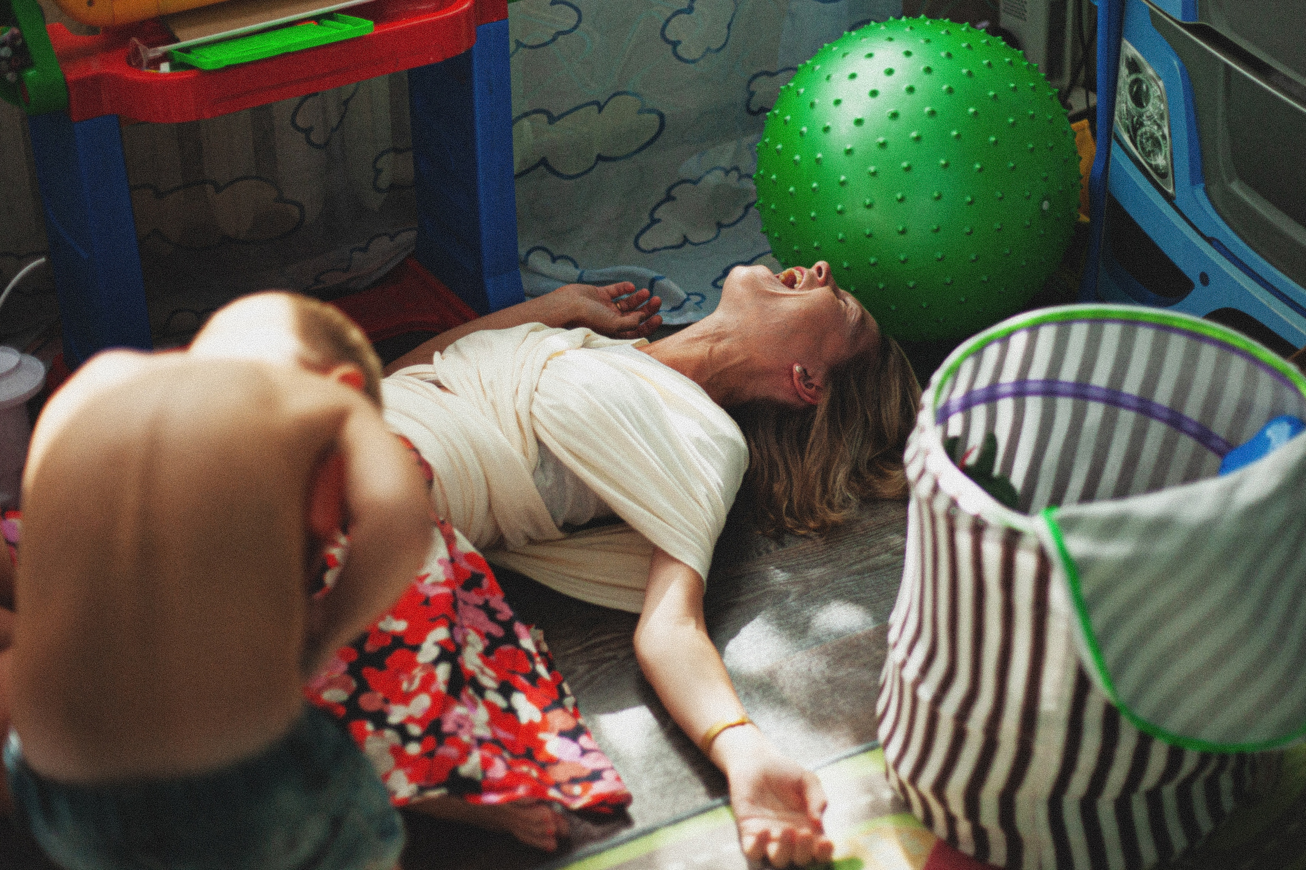 Ксения, Максим и Олеся. Главная