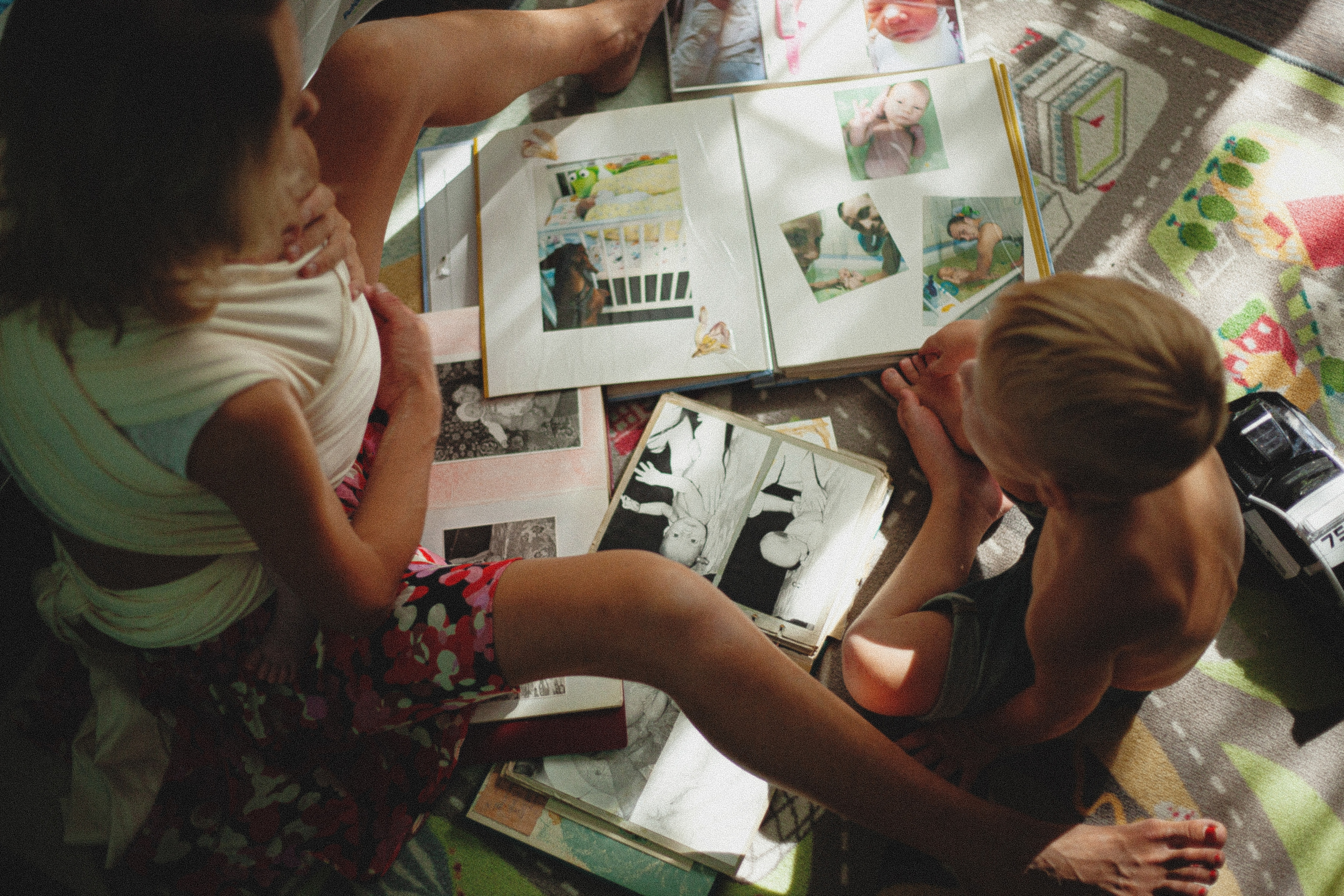 Ксения, Максим и Олеся. Главная