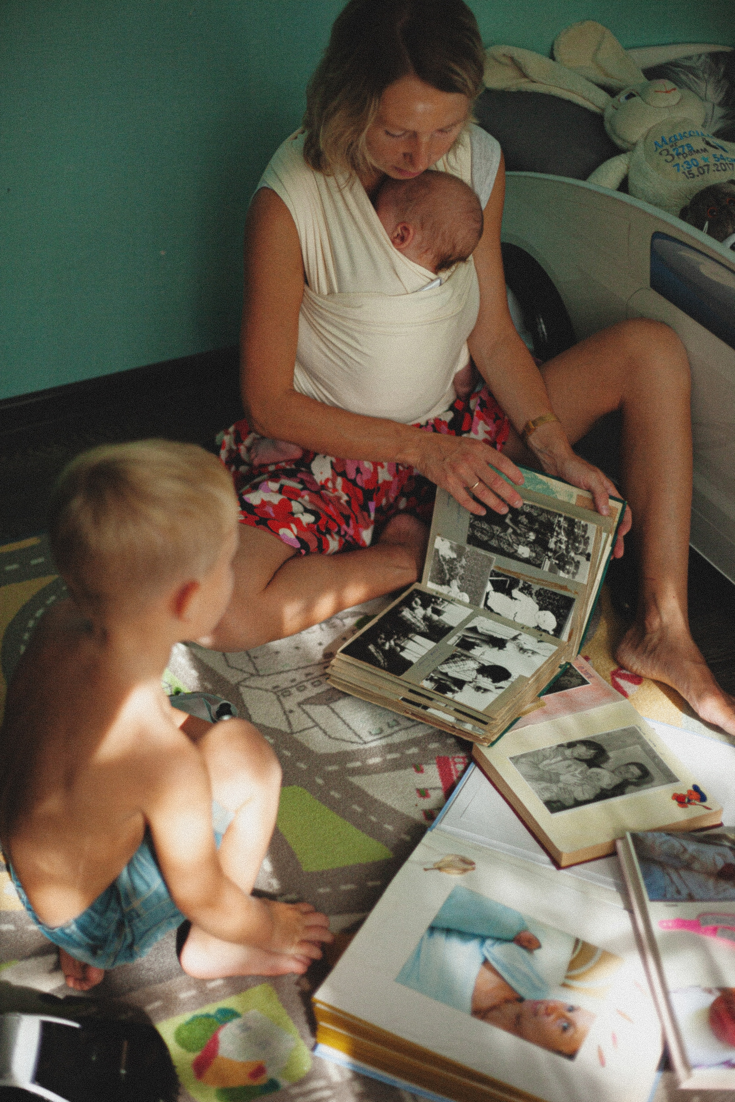 Ксения, Максим и Олеся. Главная