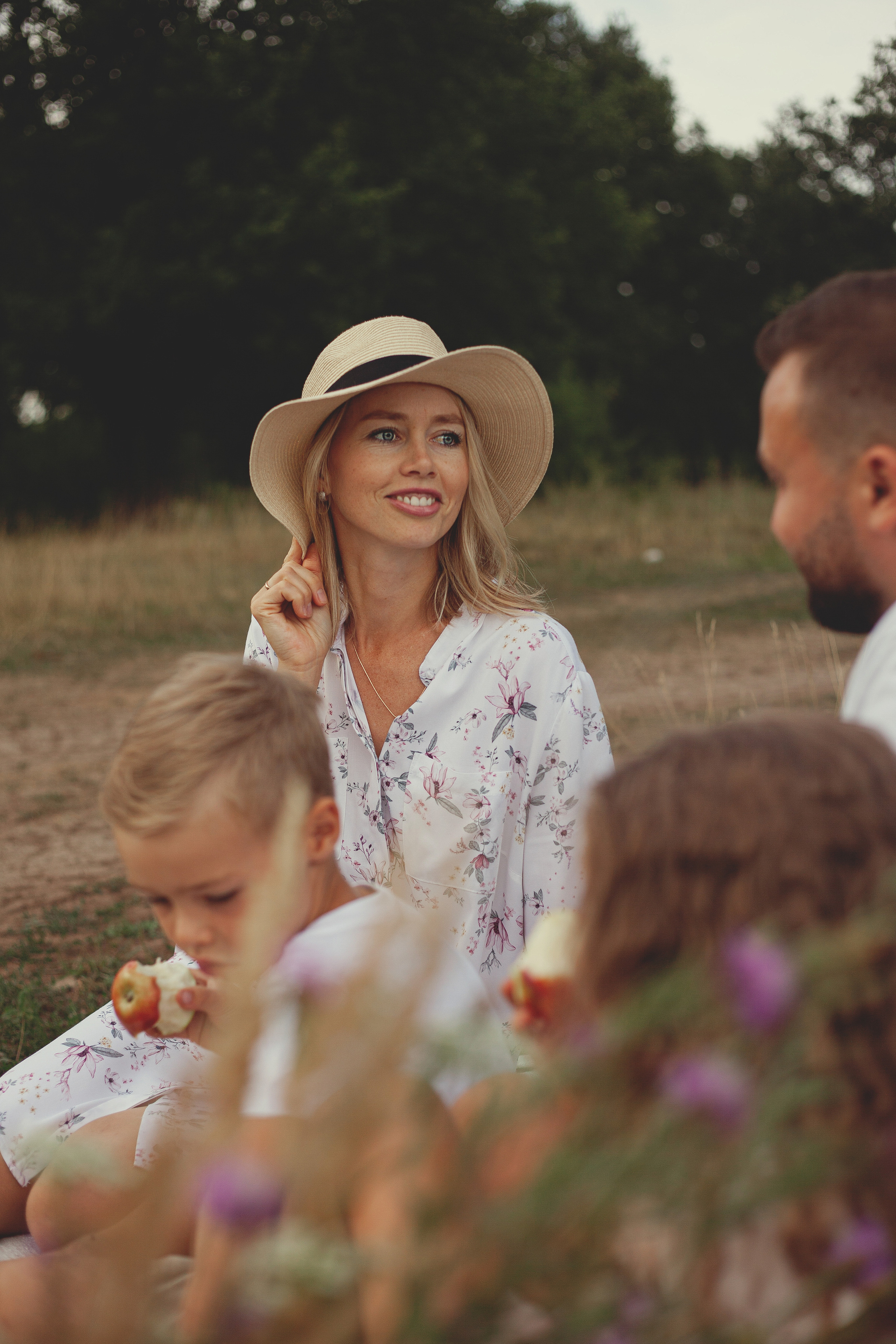 Семья Камневых. Главная