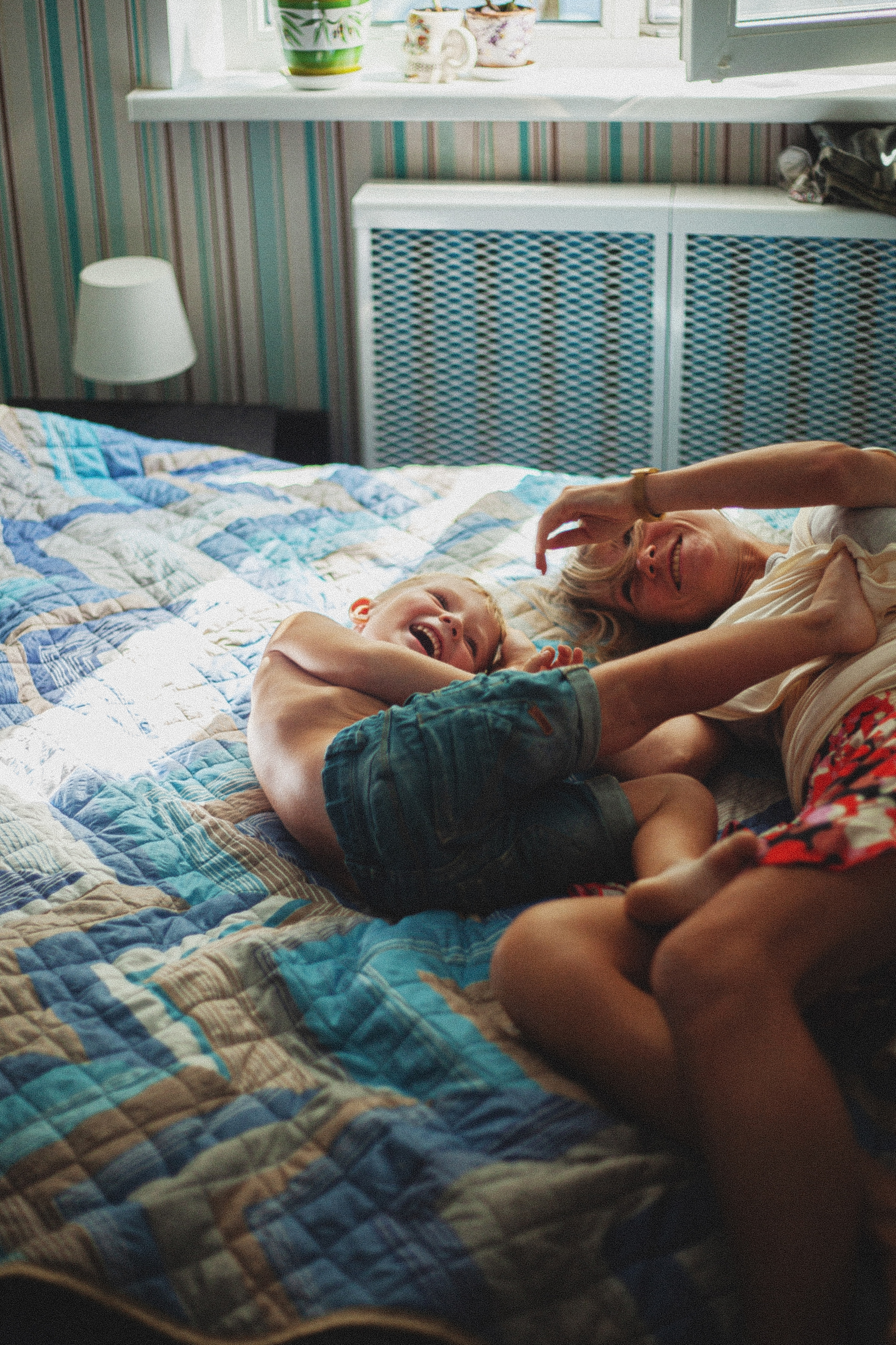 Ксения, Максим и Олеся. Главная