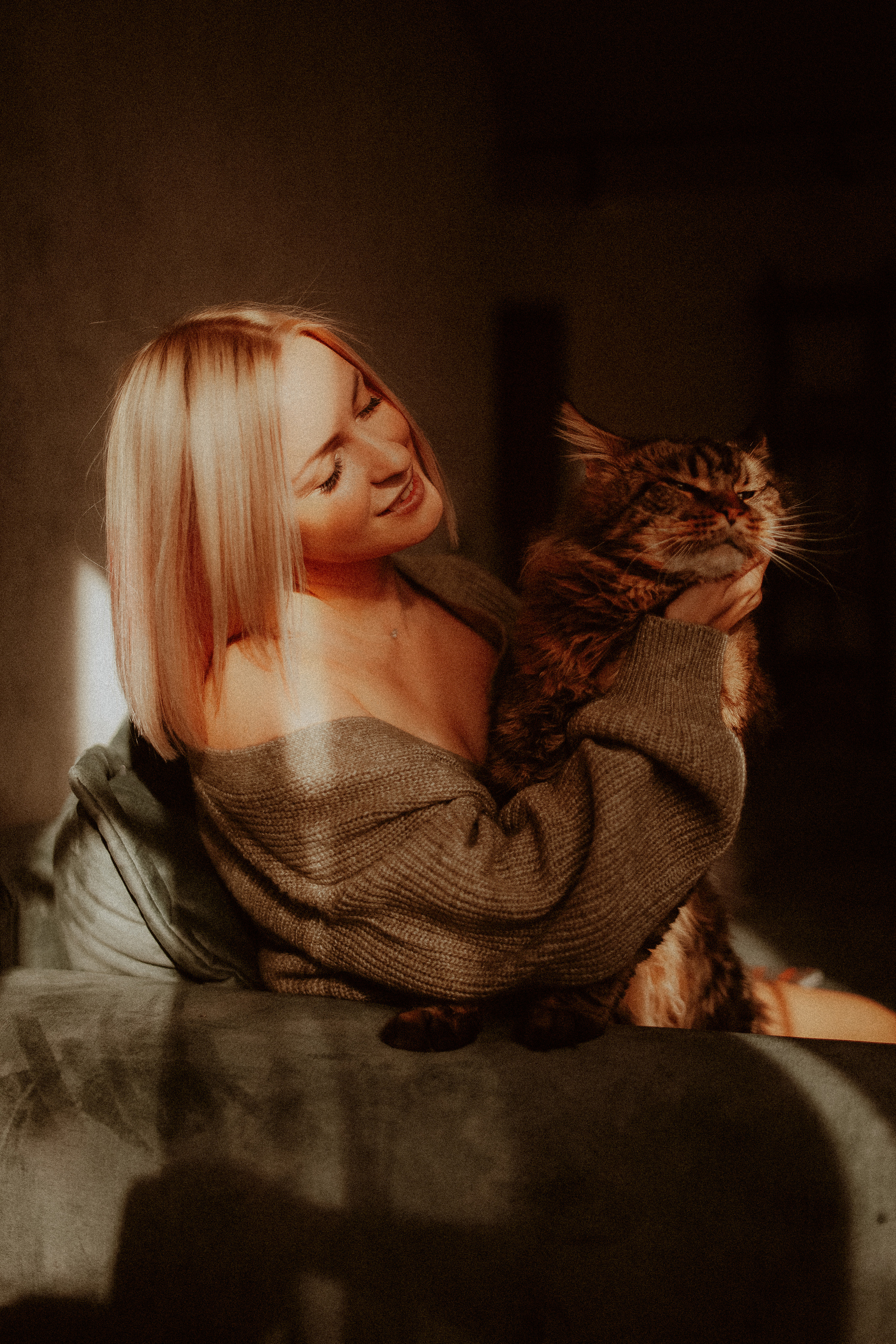 Маргарита, духи и кот. Главная