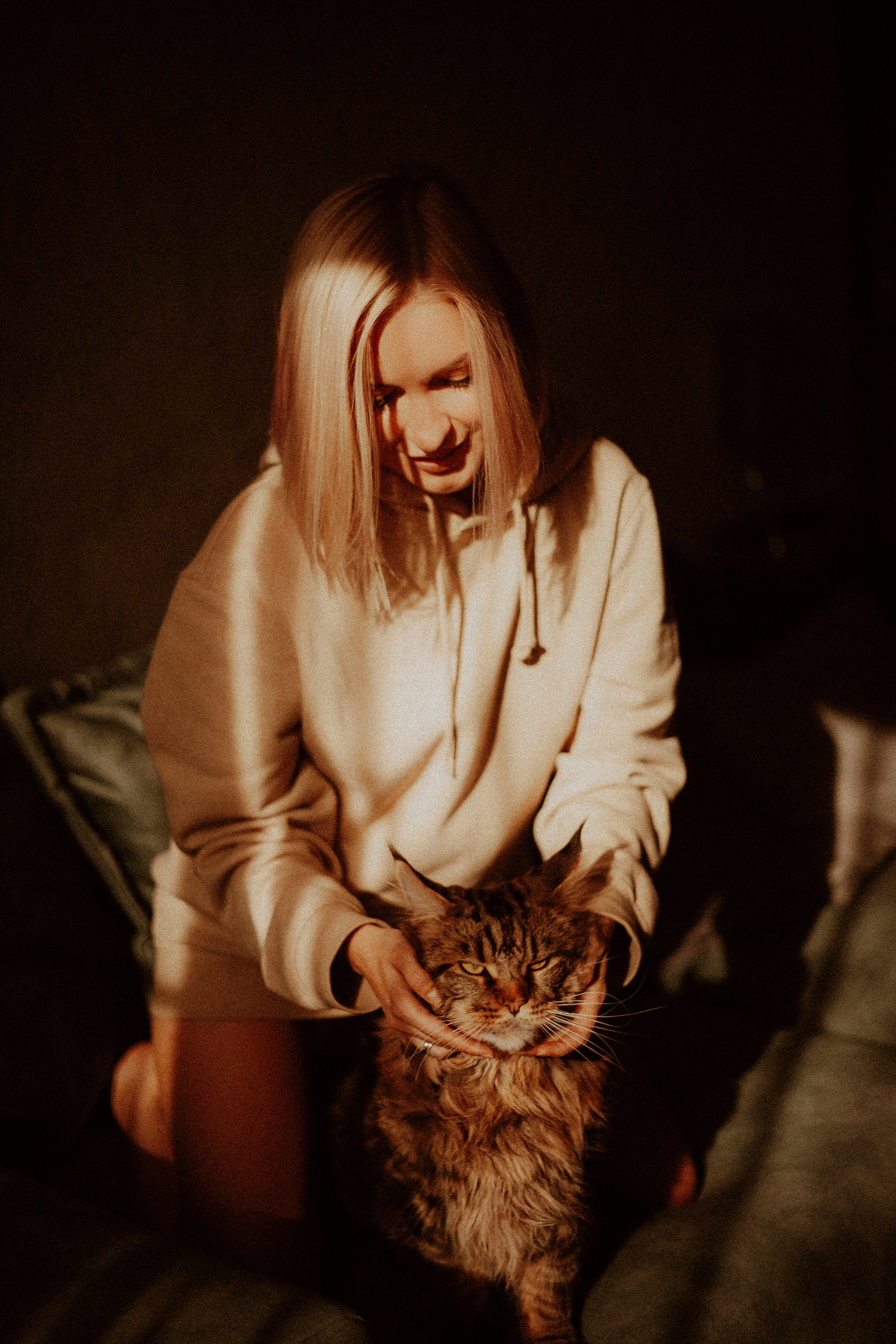 Маргарита, духи и кот. Главная