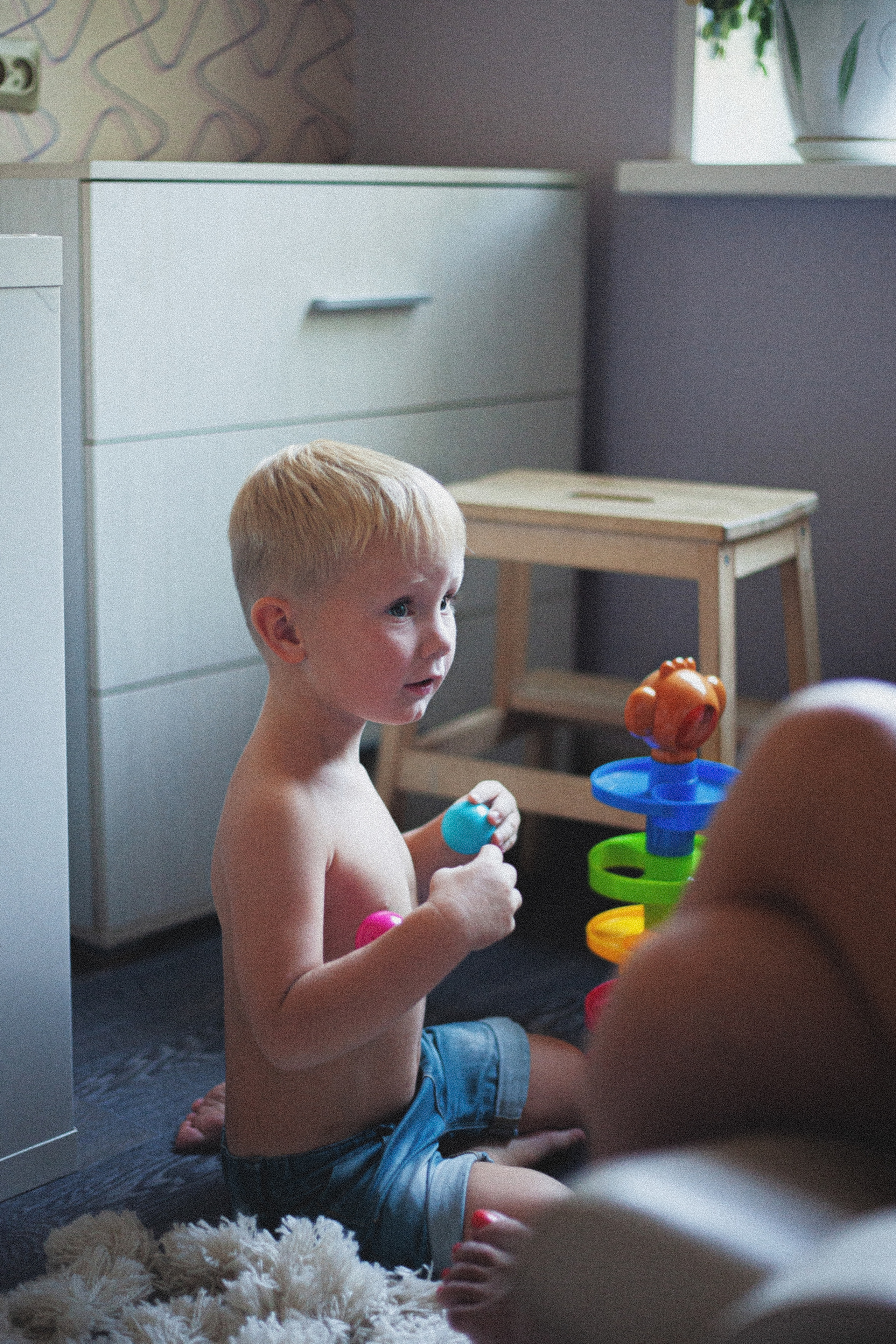 Ксения, Максим и Олеся. Главная