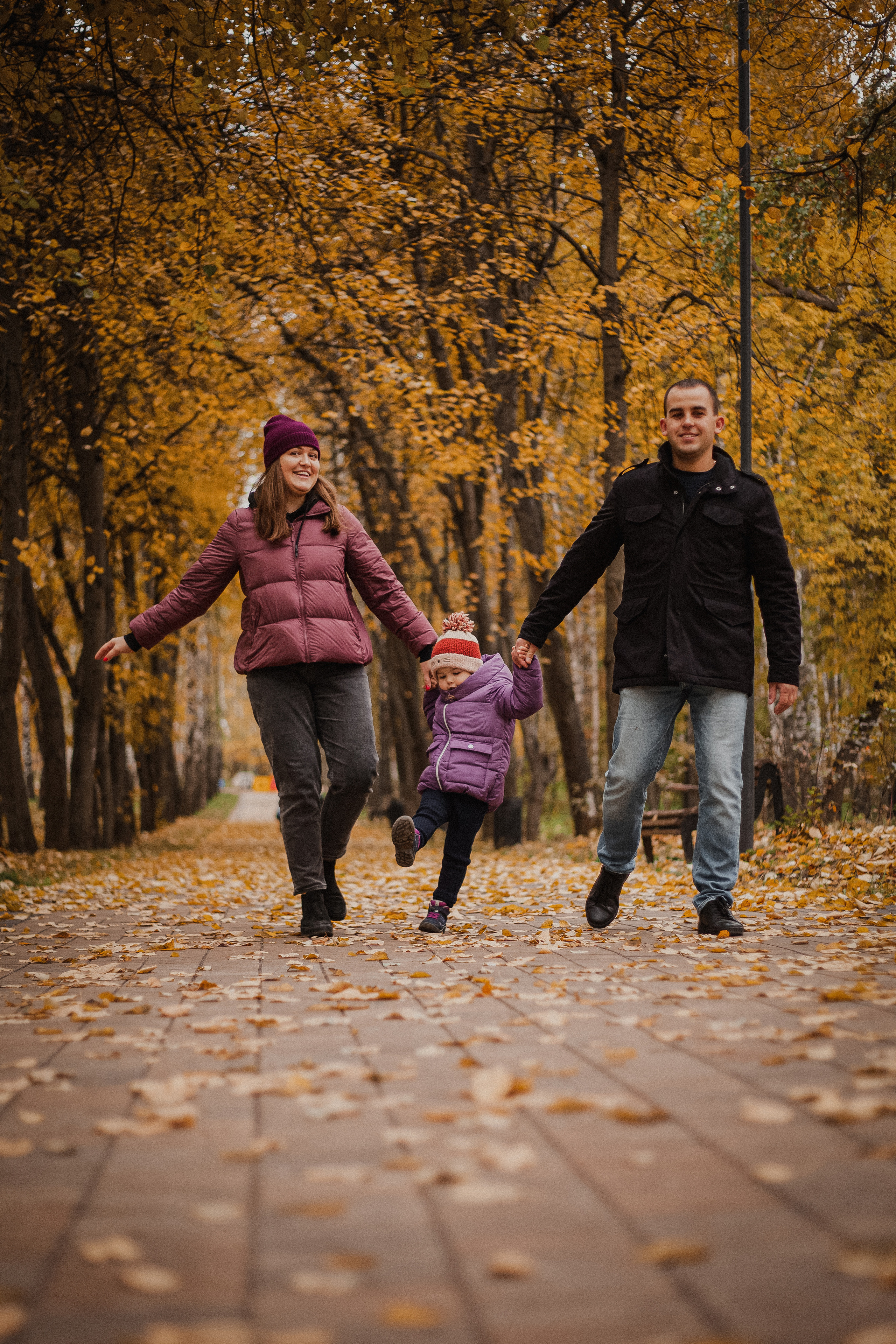 Дмитрий, Вероника и Машенька. Главная