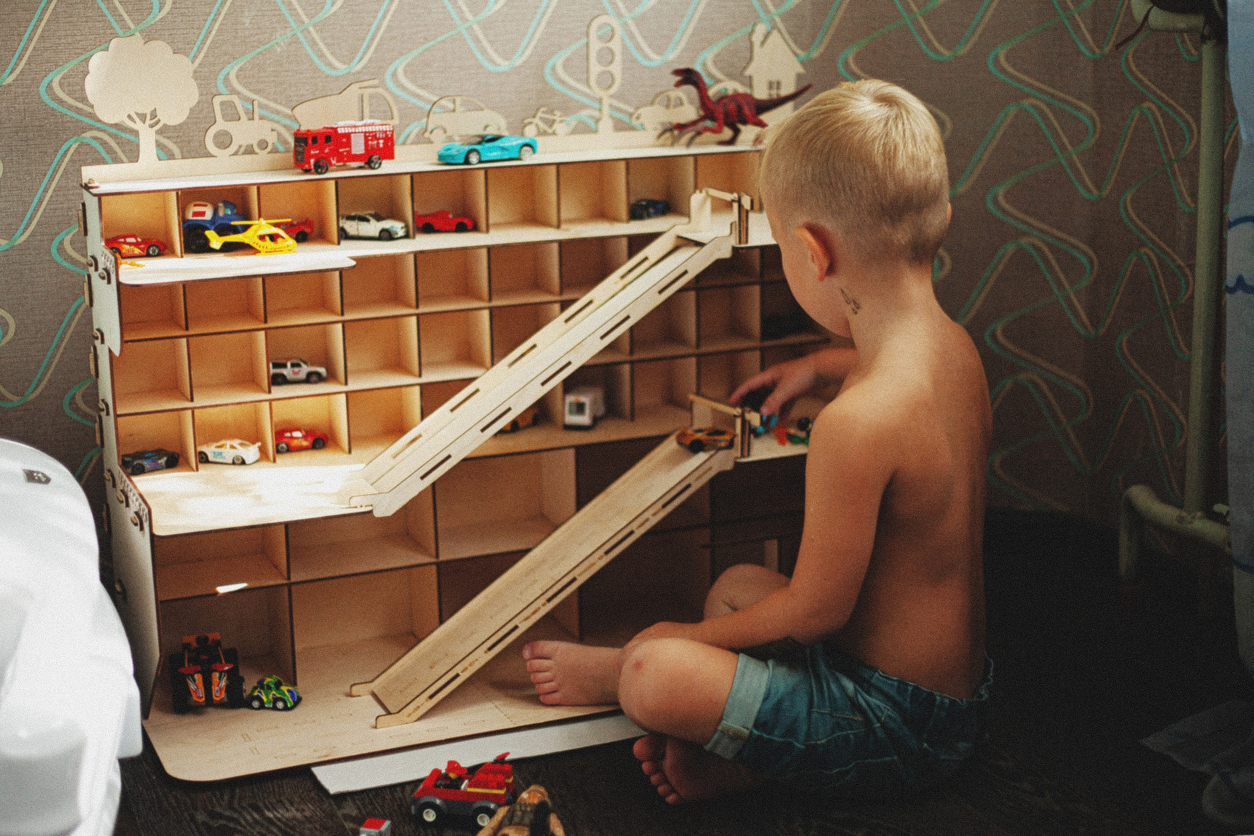 Ксения, Максим и Олеся. Главная