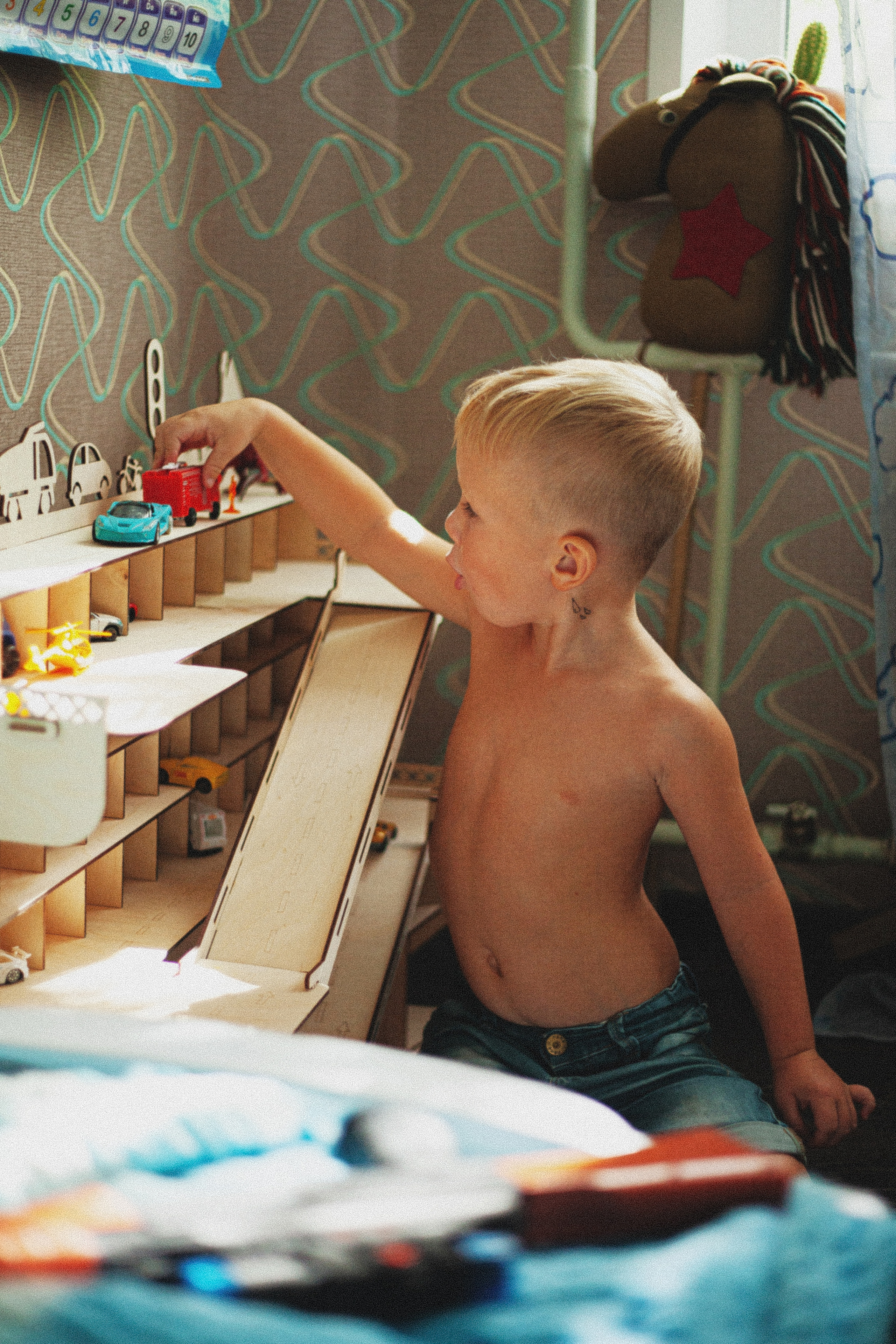 Ксения, Максим и Олеся. Главная