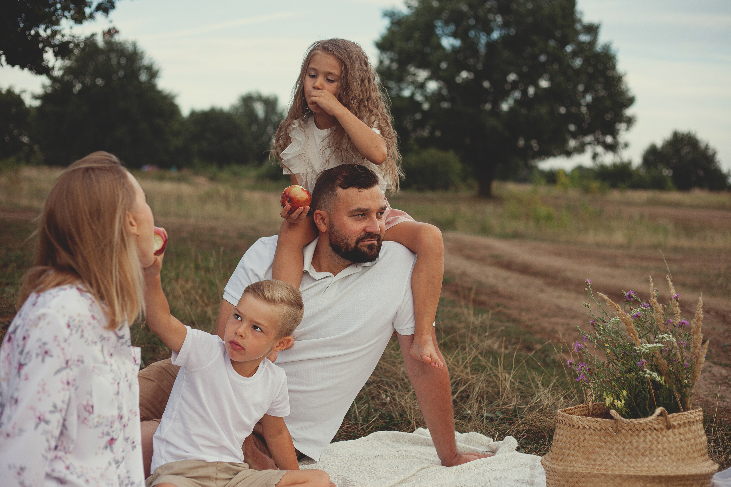 Семья Камневых. Главная