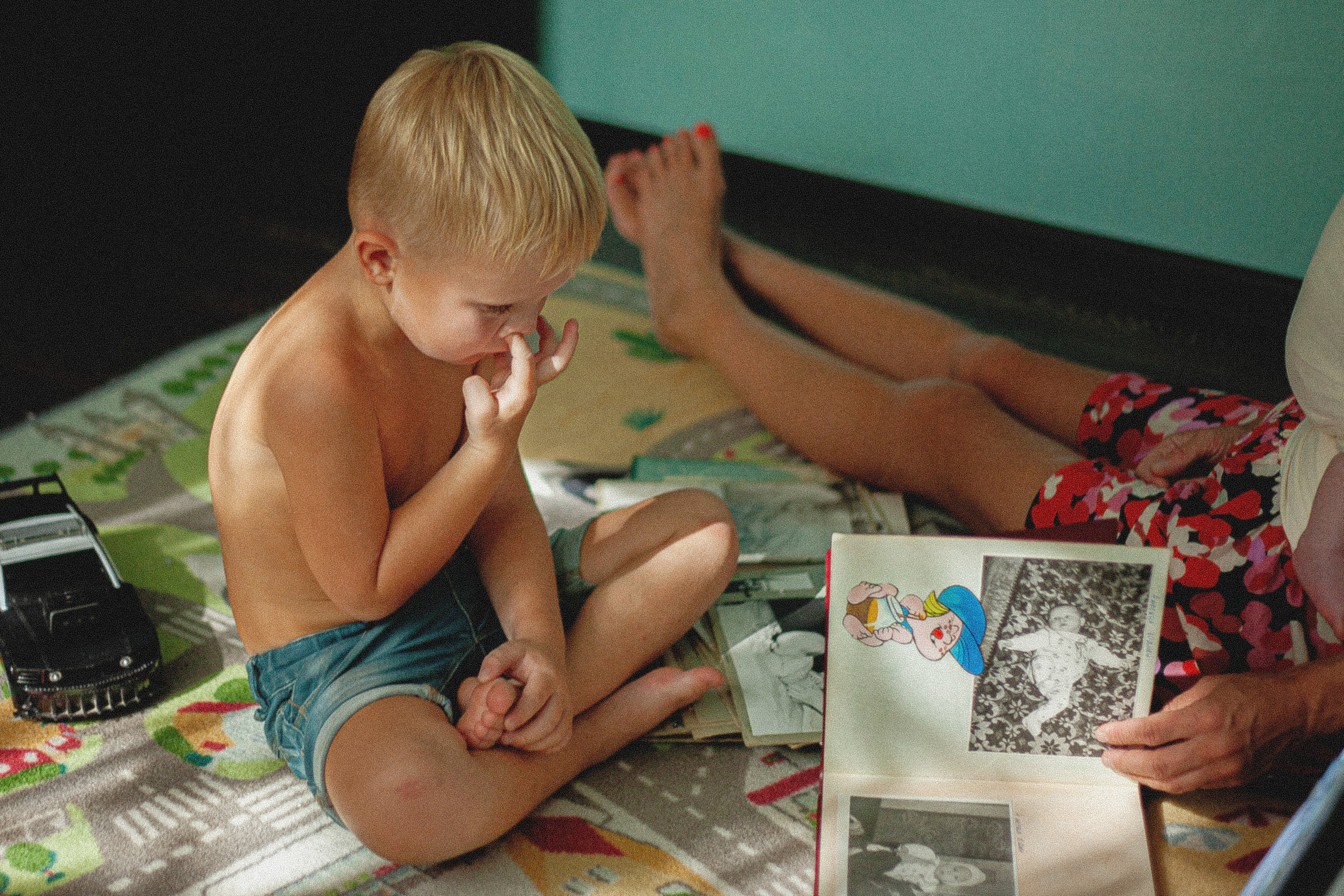 Ксения, Максим и Олеся. Главная