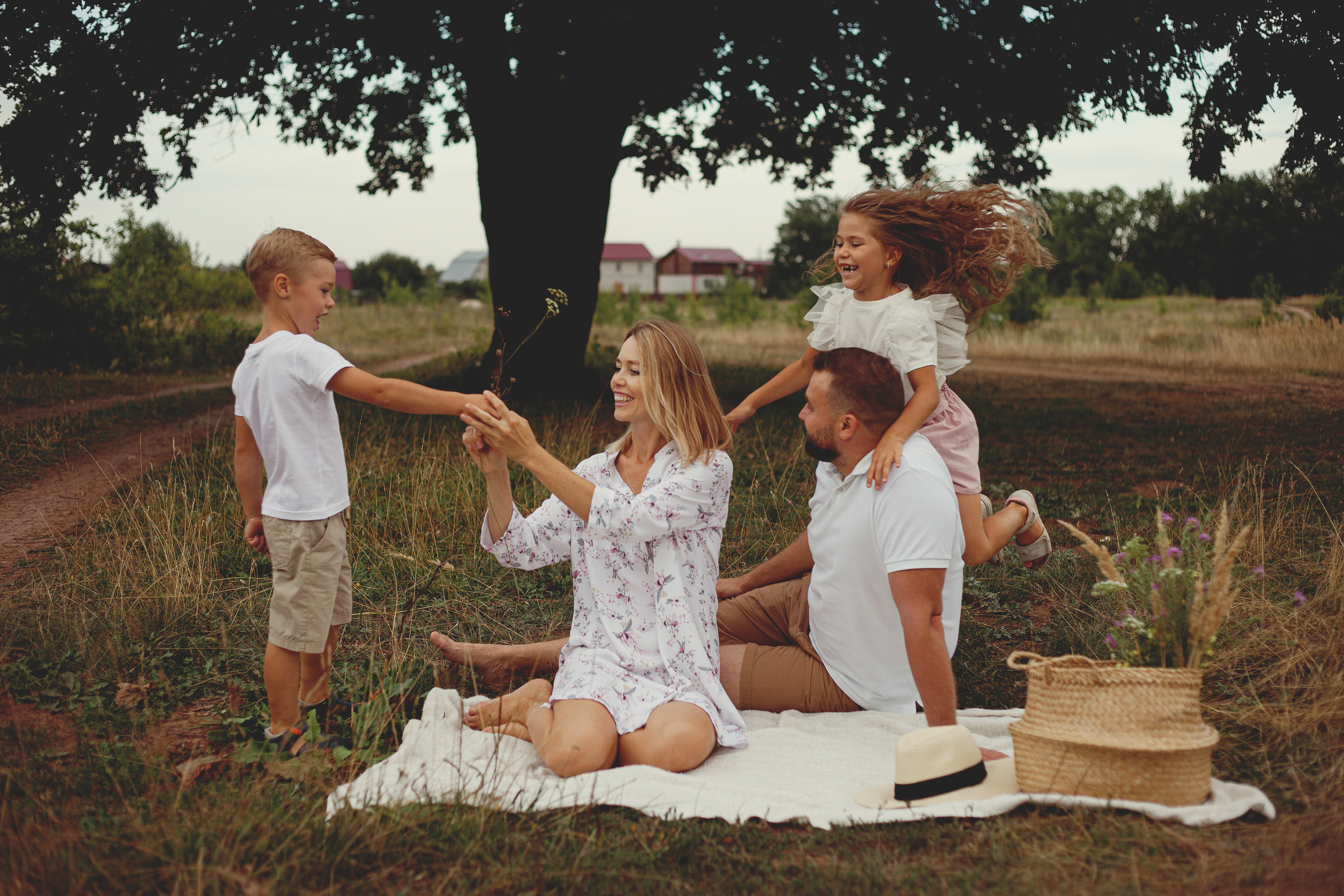 Семья Камневых. Главная