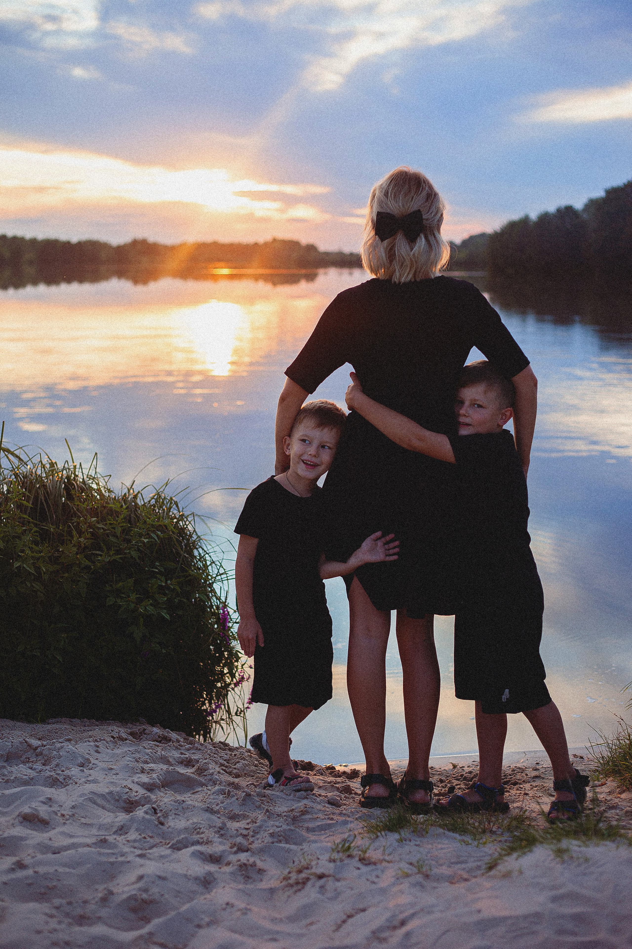 Семья Силяковых на природе, ДР мальчишек. Главная