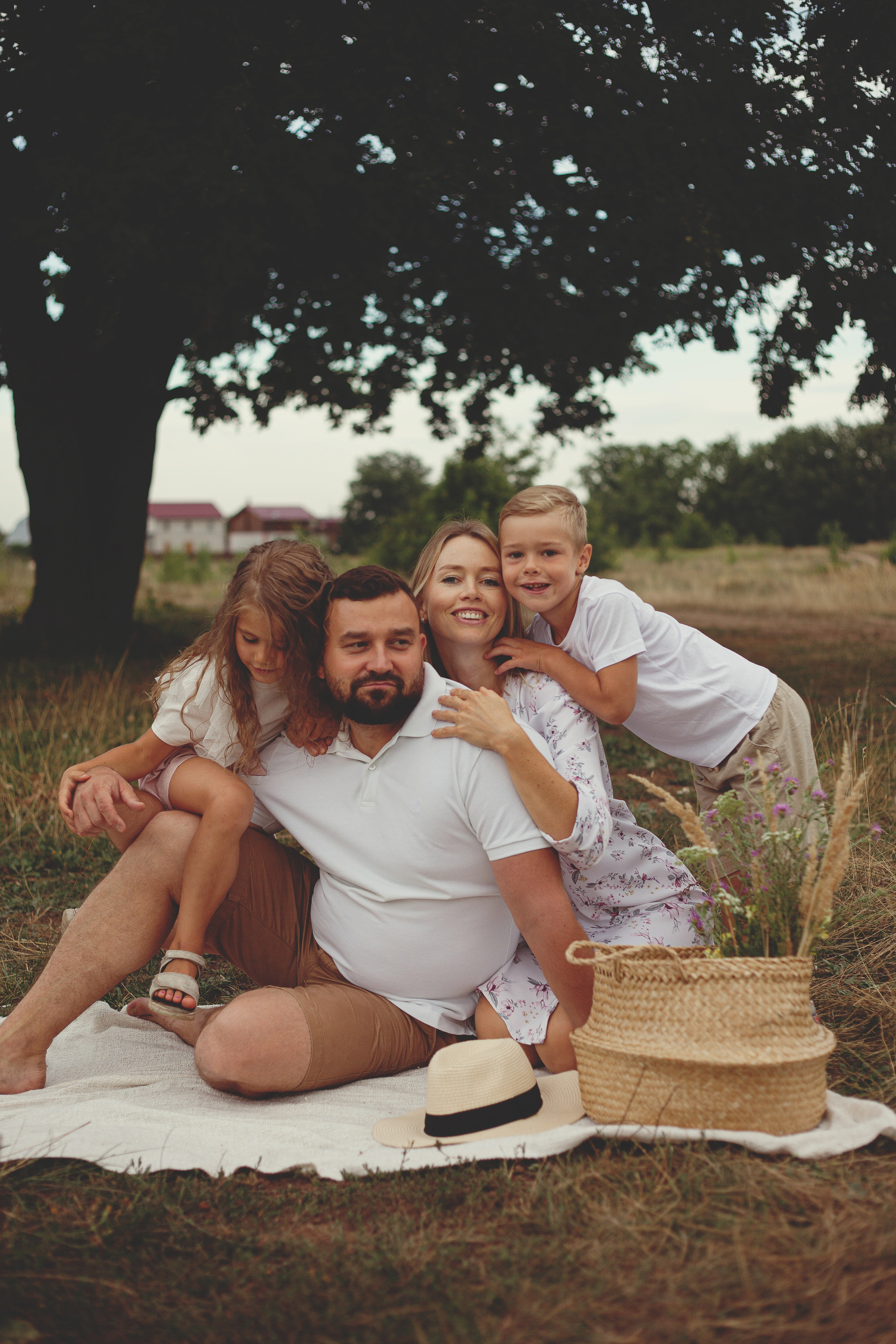 Семья Камневых. Главная