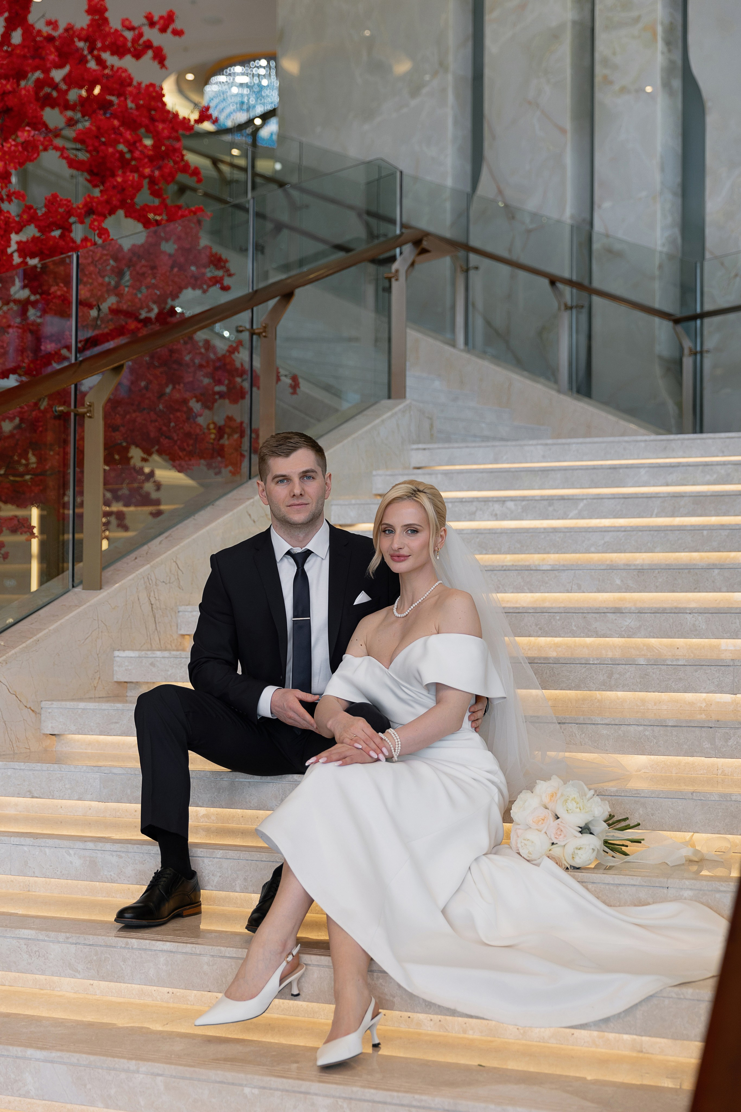 Свадебная фотосессия в Soluxe Hotel и роспись в Савеловском ЗАГСе. Свадебный фотограф в Москве Полина Лелетко