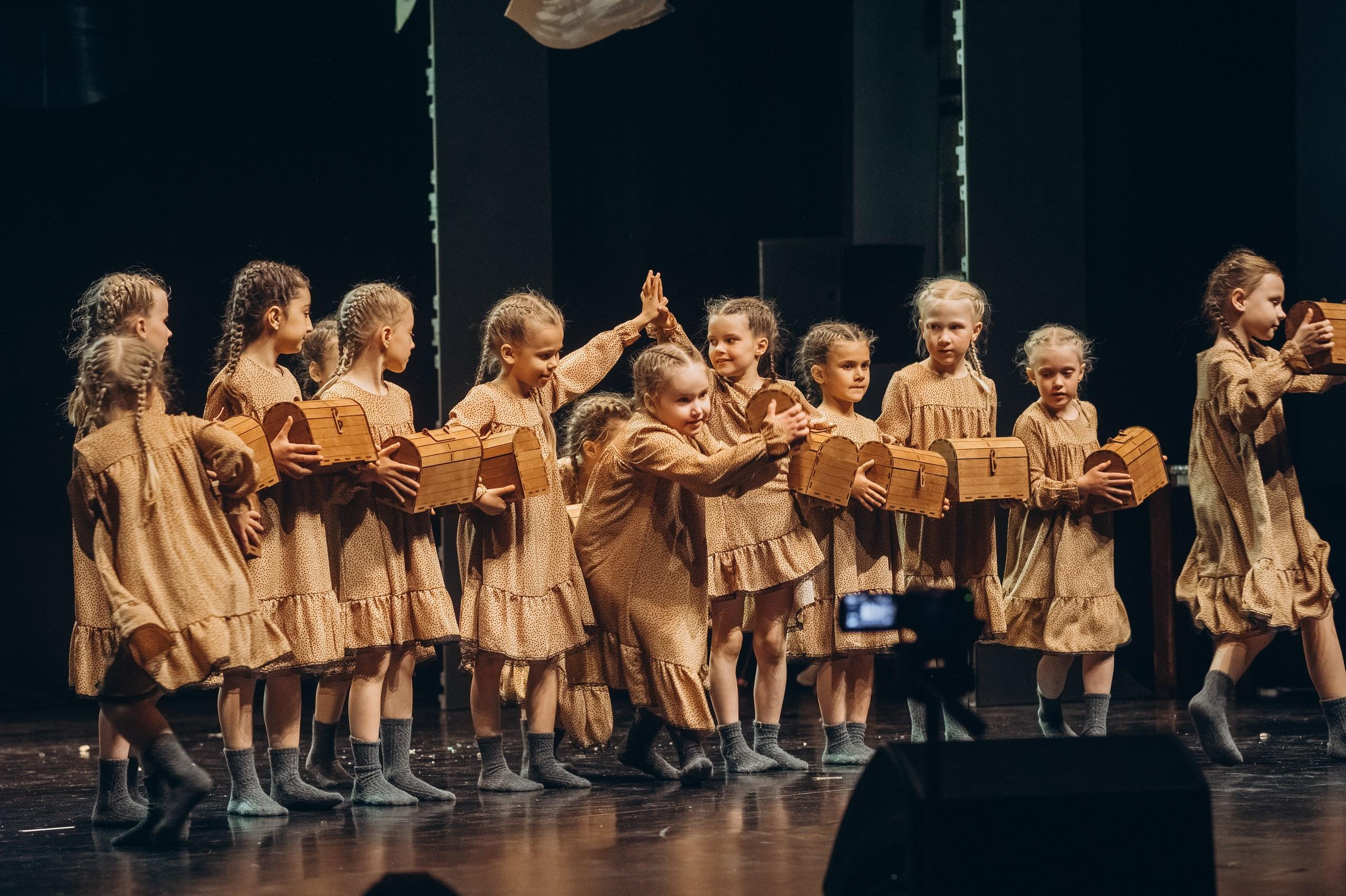 Отчётный концерт «ПТИЧКА». МАРГАРИТА КУДРЯШОВА СВАДЕБНЫЙ И СЕМЕЙНЫЙ ФОТОГРАФ ТВЕРЬ МОСКВА