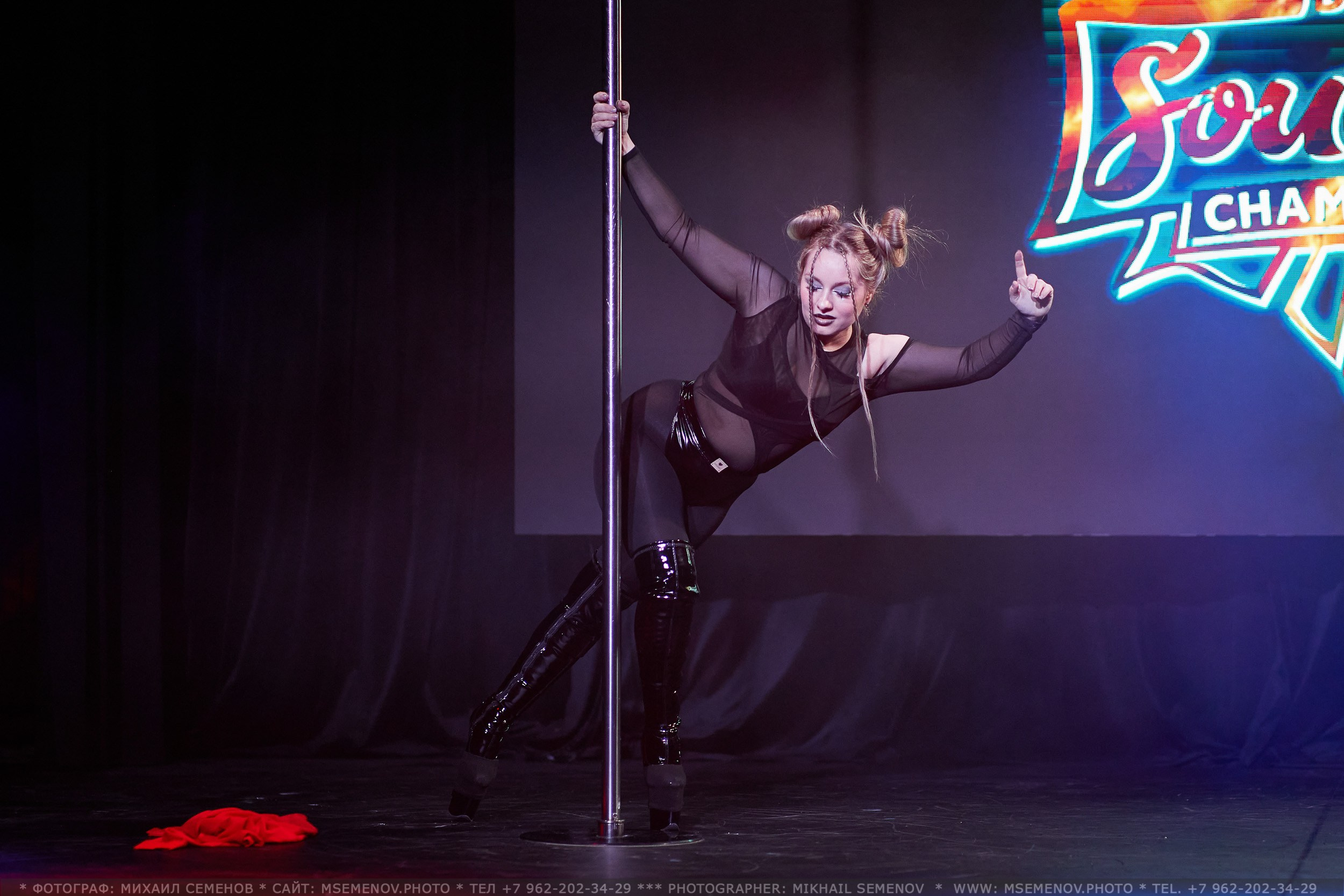 Анонс «SOUL POLE CHAMPIONSHIP IV». Photographer for business Mikhail Semenov. Aqua photo studio, photo school